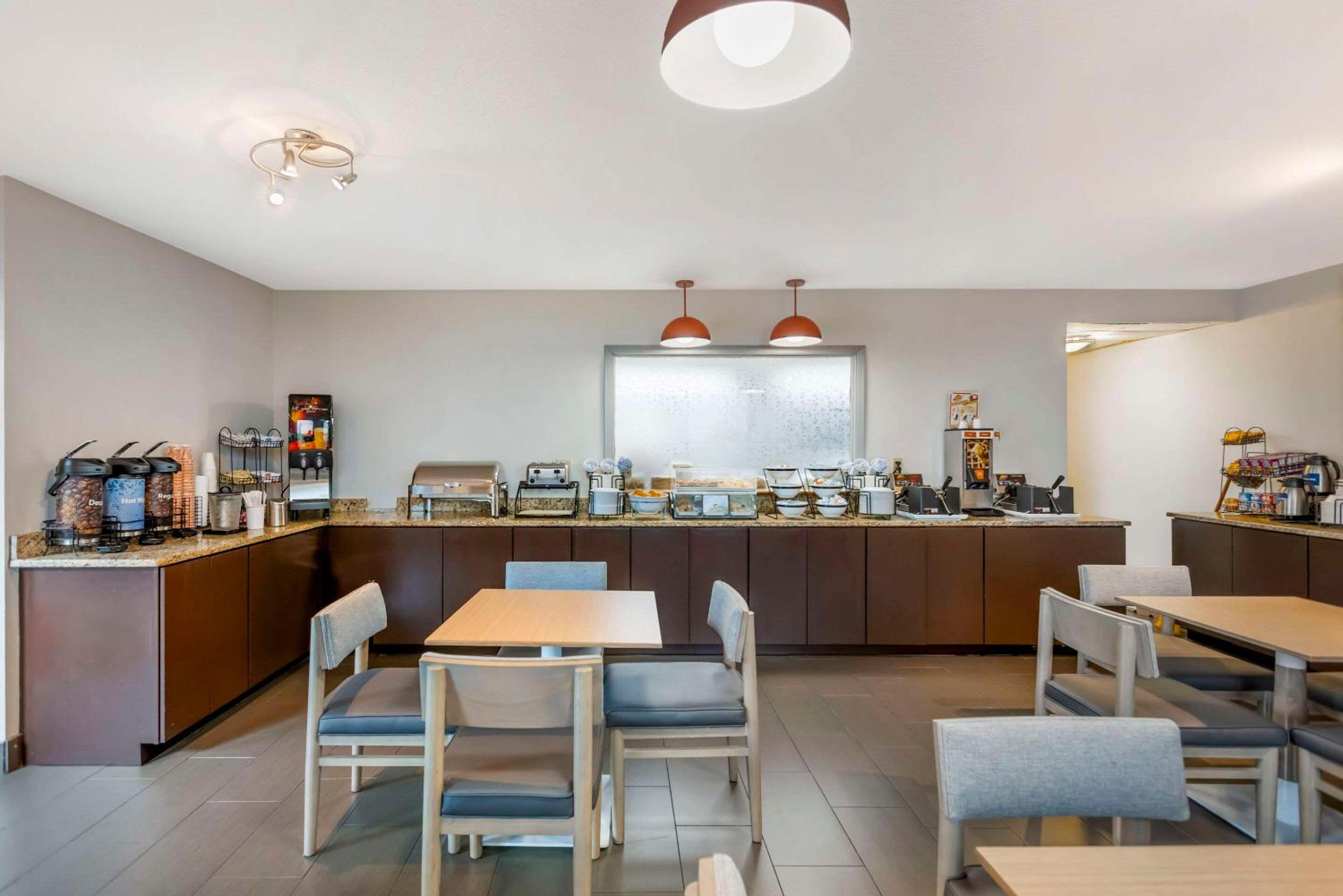 Meridian Vacations - Comfort Inn - Property Image 30