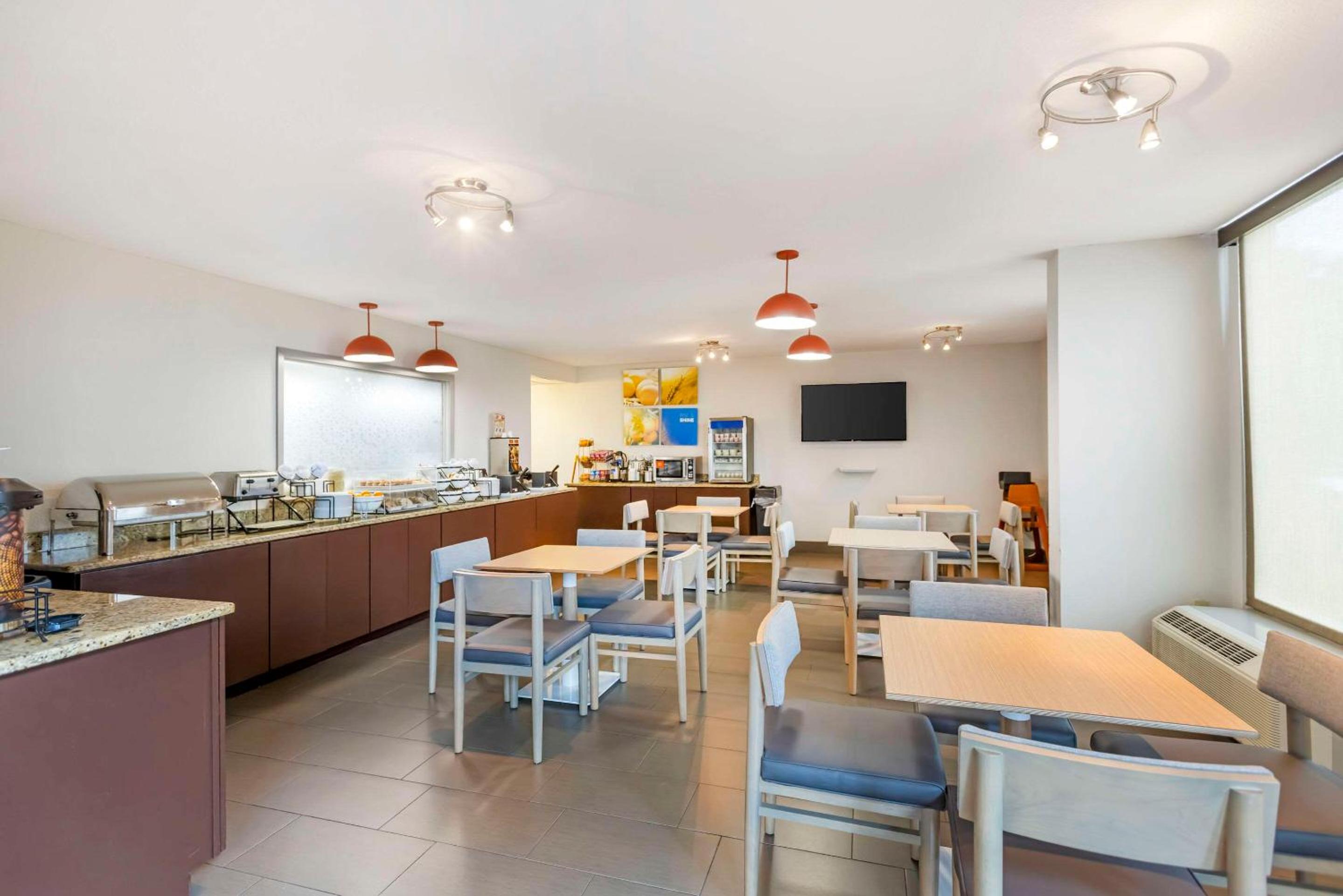 Meridian Vacations - Comfort Inn - Property Image 26