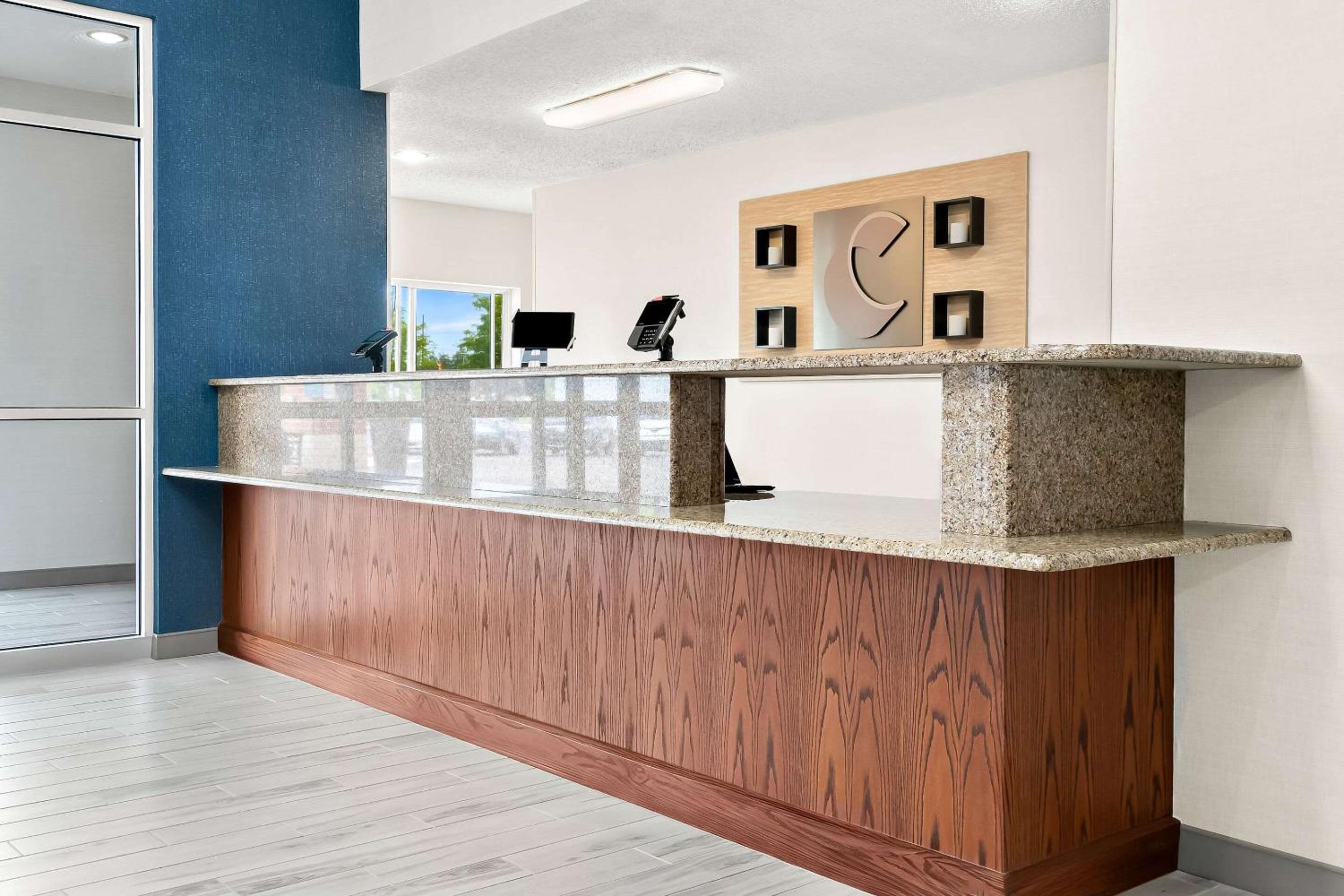 Detroit Vacations - Comfort Suites Southfield-Detroit - Property Image 5