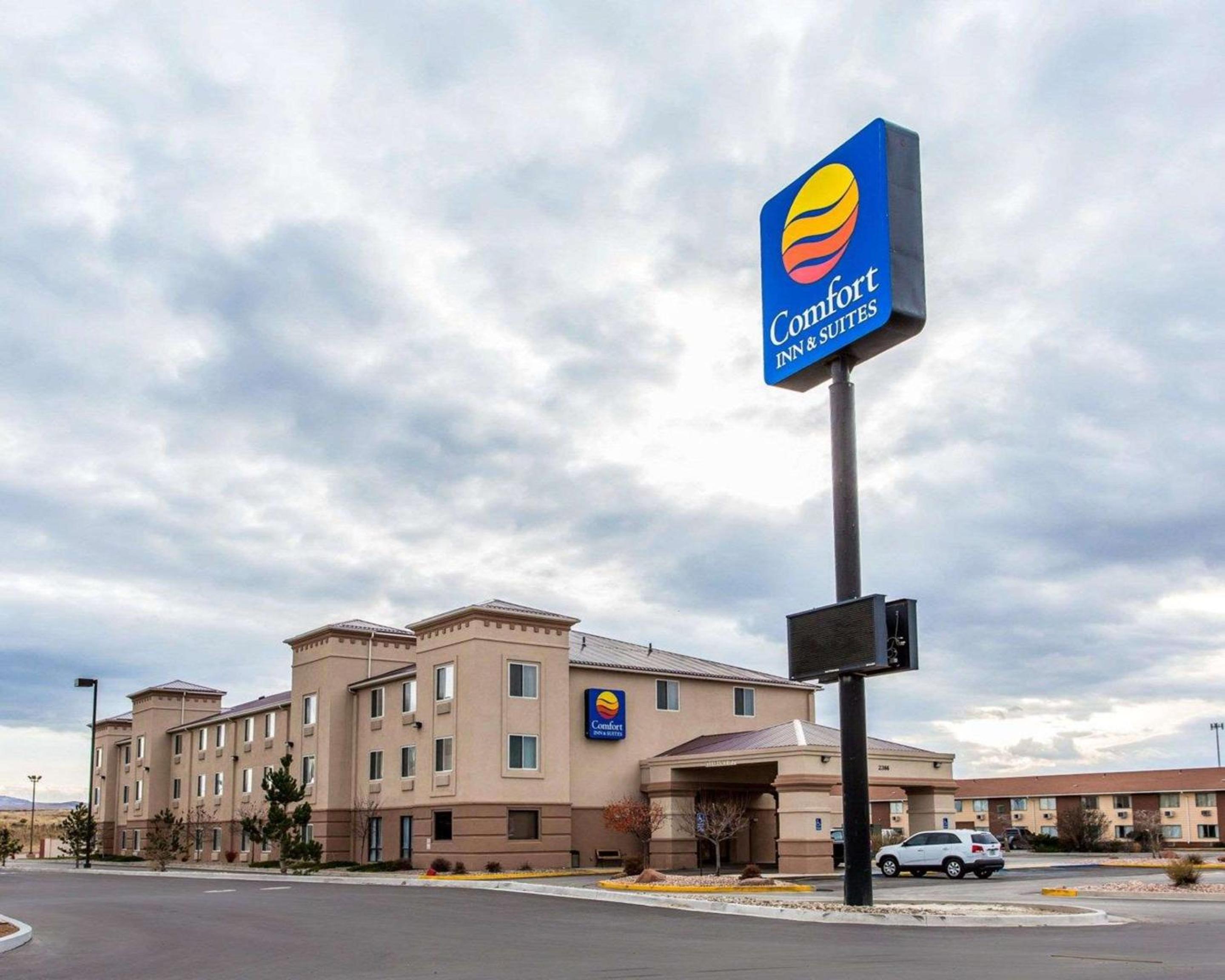 Rawlins Vacations - Comfort Inn  Suites - Property Image 10