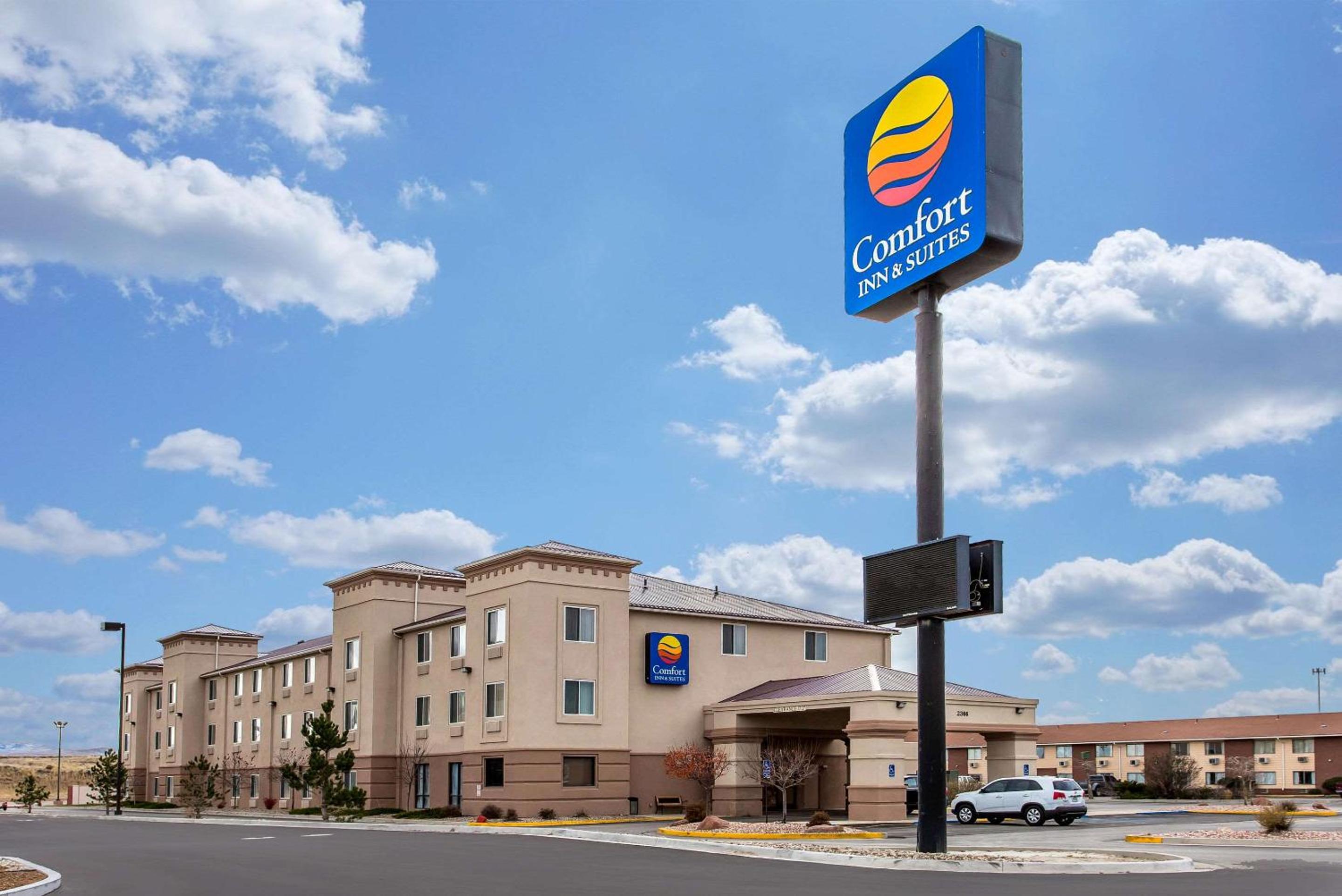 Rawlins Vacations - Comfort Inn  Suites - Property Image 2