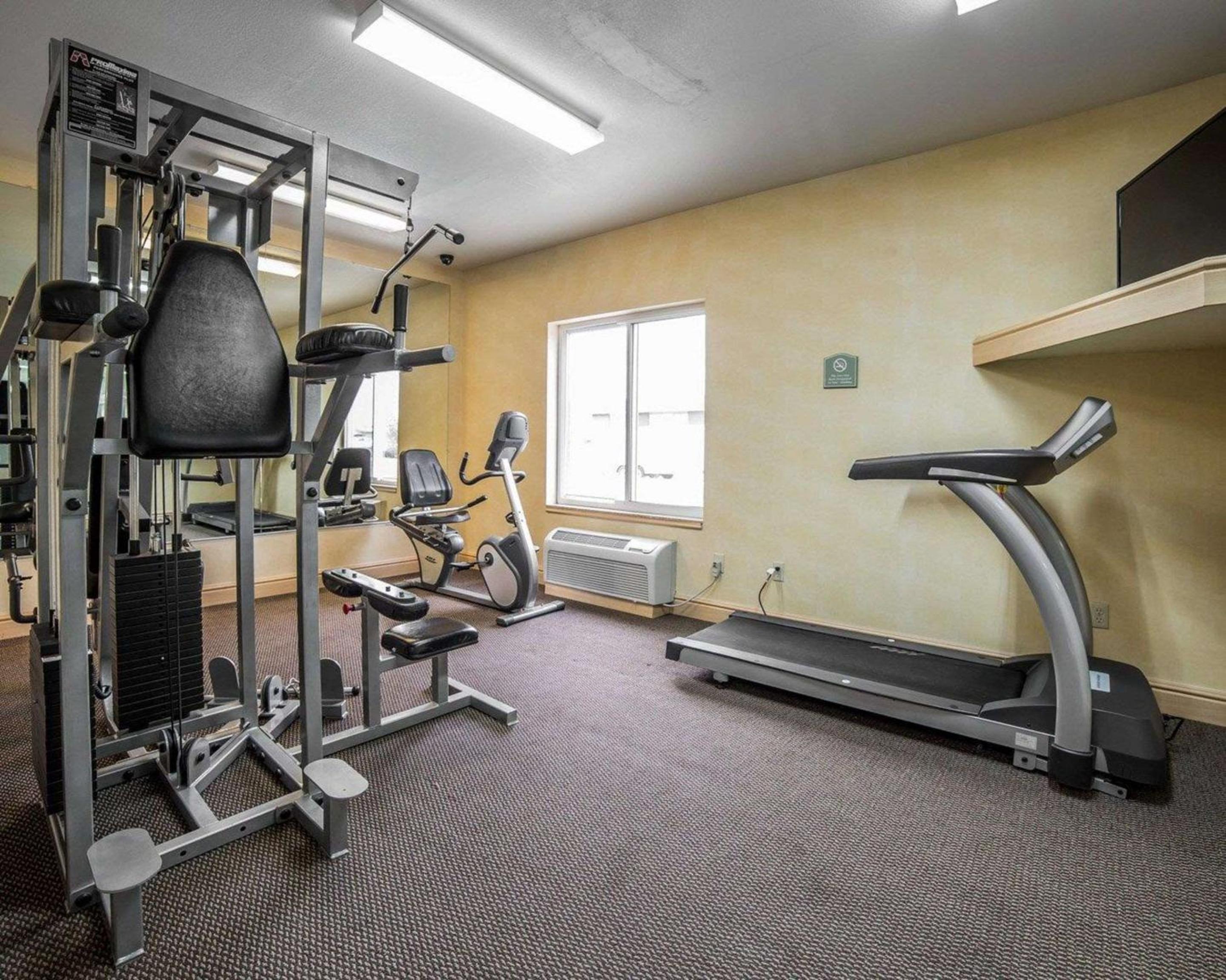 Rawlins Vacations - Comfort Inn  Suites - Property Image 2