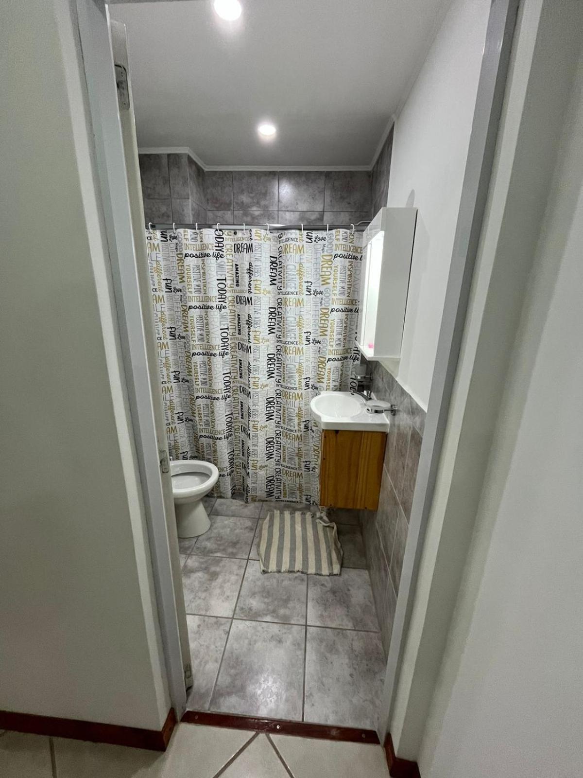 Departamento Centrico 2A - Valor en Dolares!!!