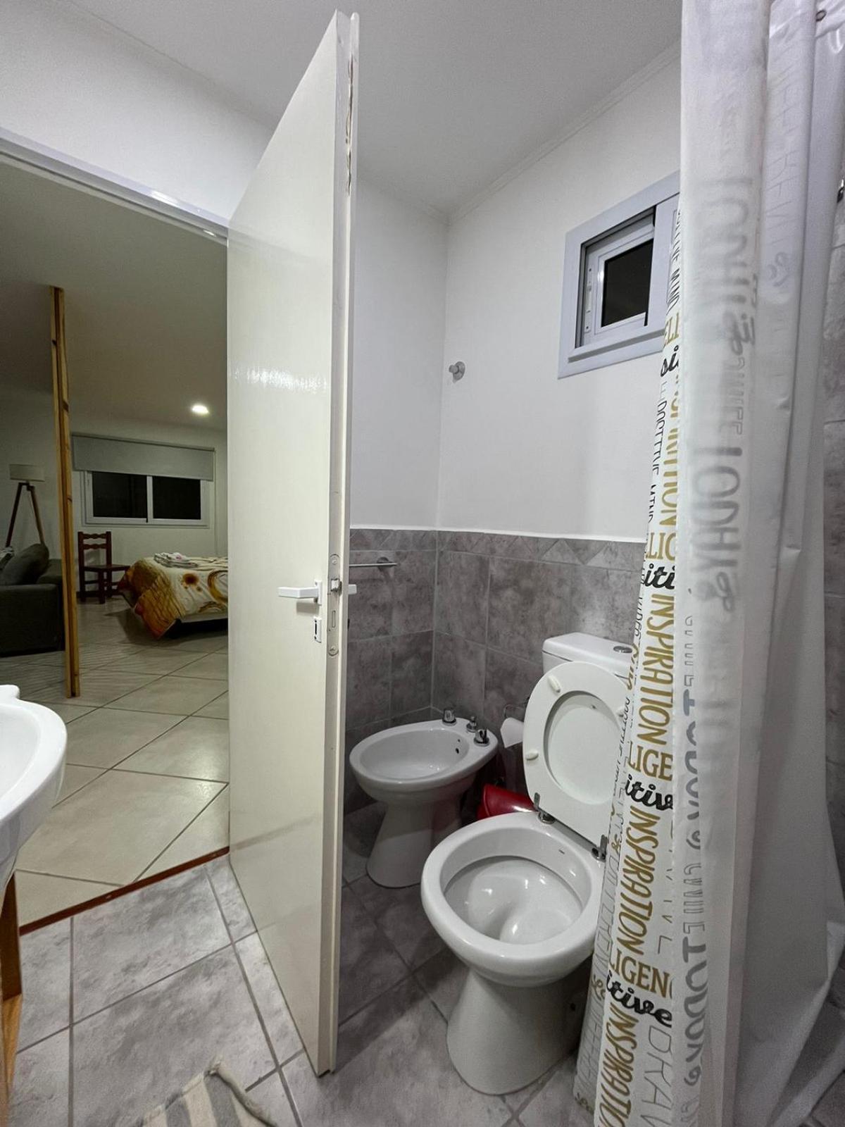 Departamento Centrico 2A - Valor en Dolares!!!