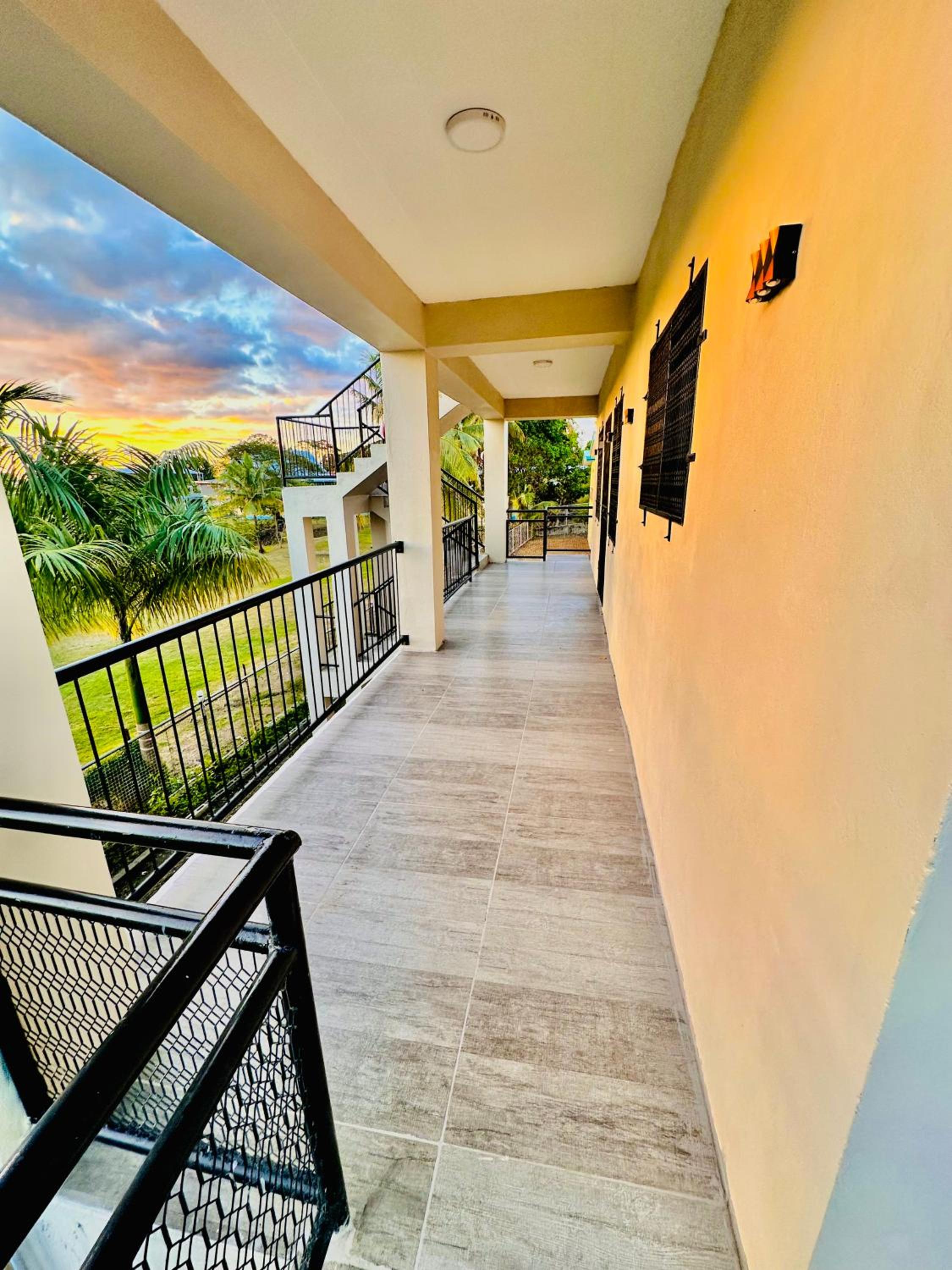 VNZ Luxury Apartment