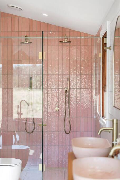 Belli Park Manor - A Luxe Farmhouse Escape for Ten