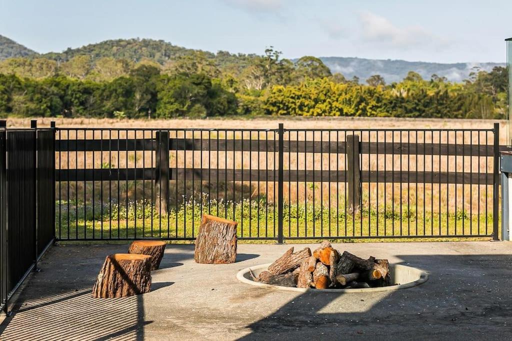 Belli Park Manor - A Luxe Farmhouse Escape for Ten