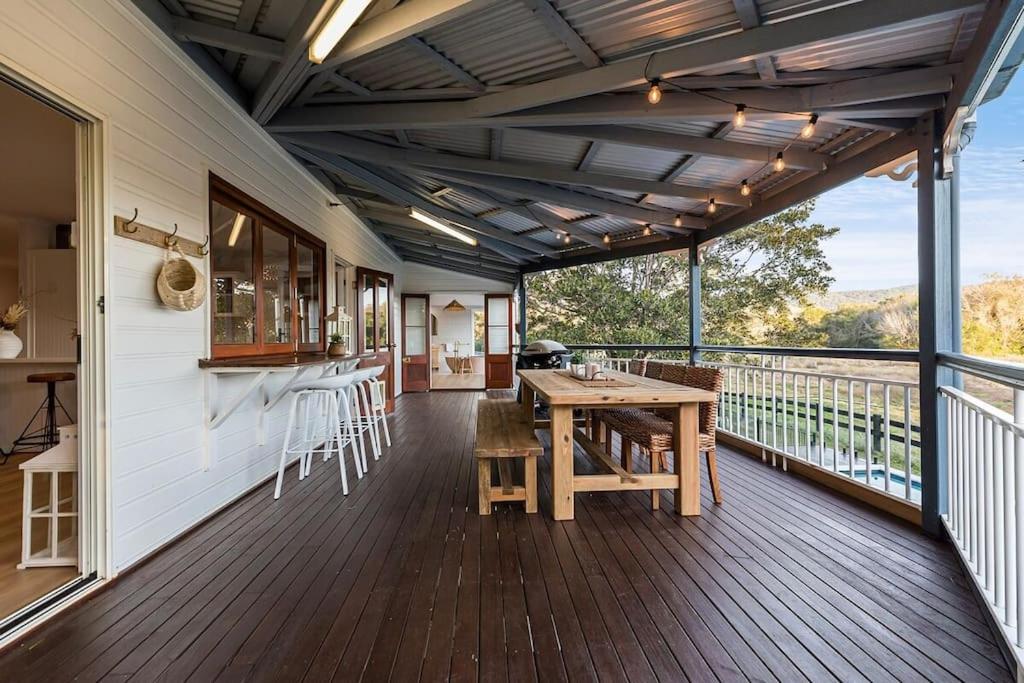 Belli Park Manor - A Luxe Farmhouse Escape for Ten