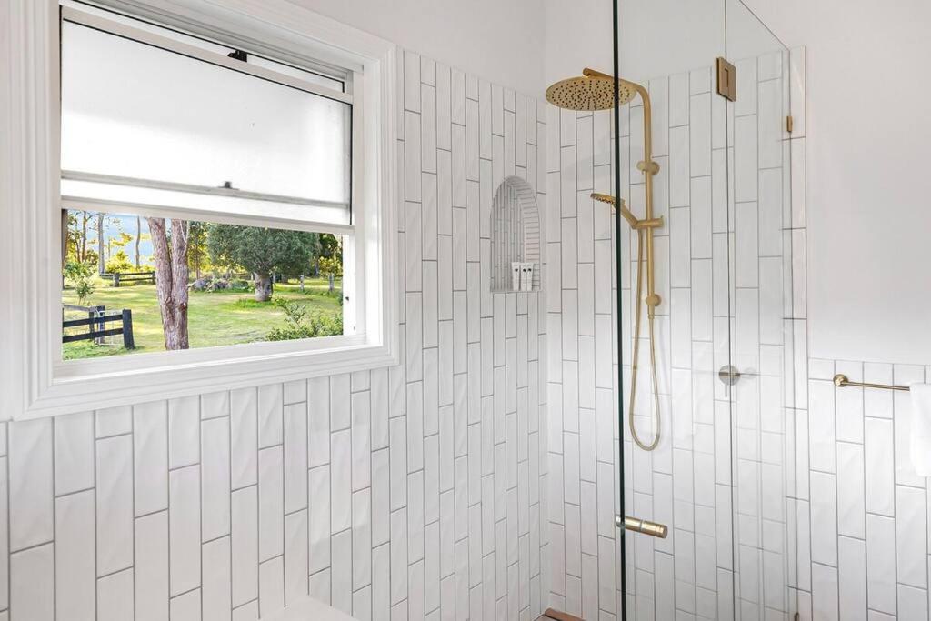 Belli Park Manor - A Luxe Farmhouse Escape for Ten