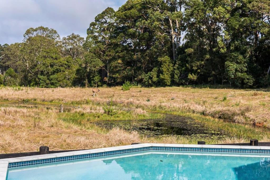 Belli Park Manor - A Luxe Farmhouse Escape for Ten