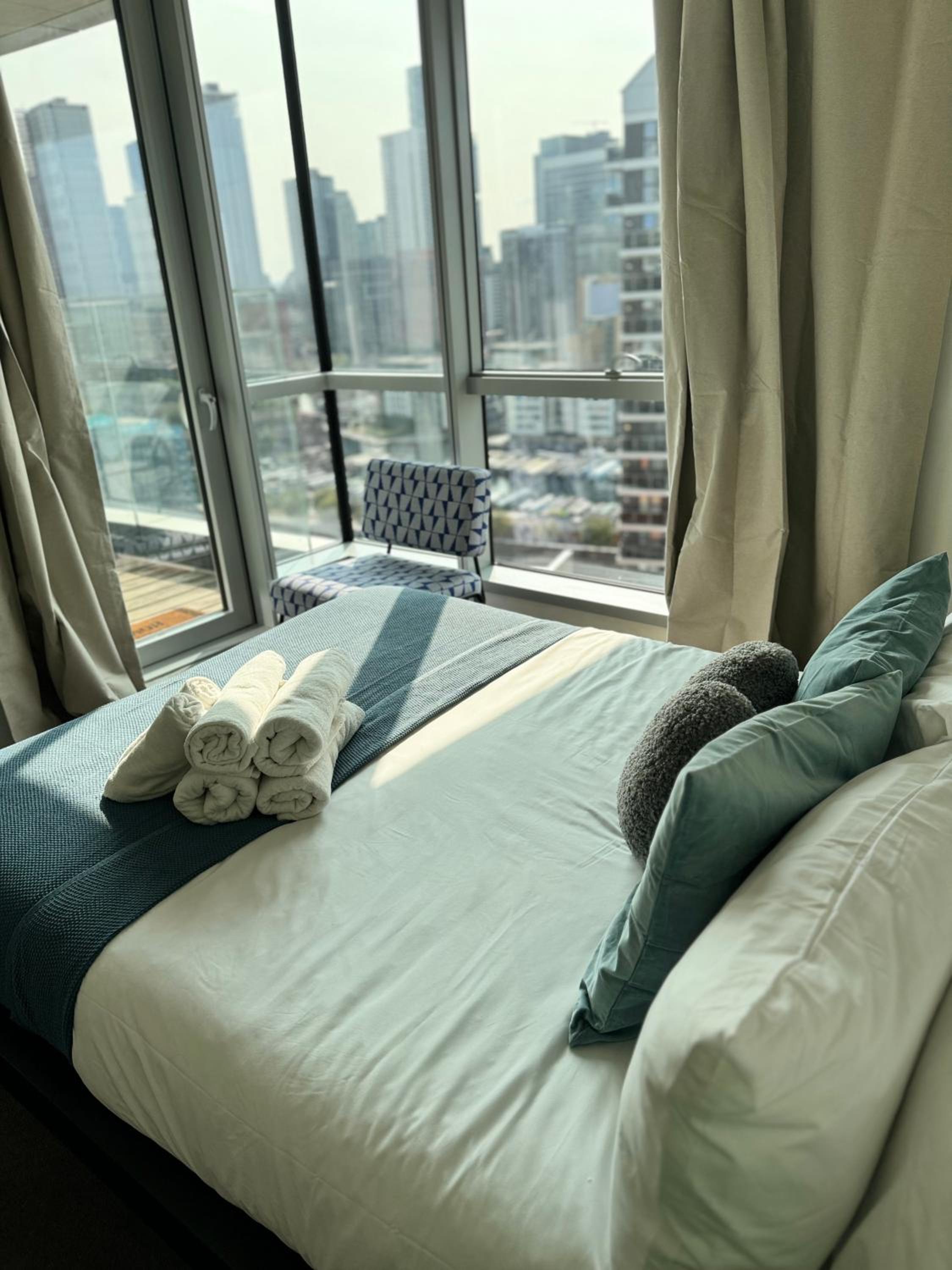 Luxury 1Bed flat with river view in Canary Wharf