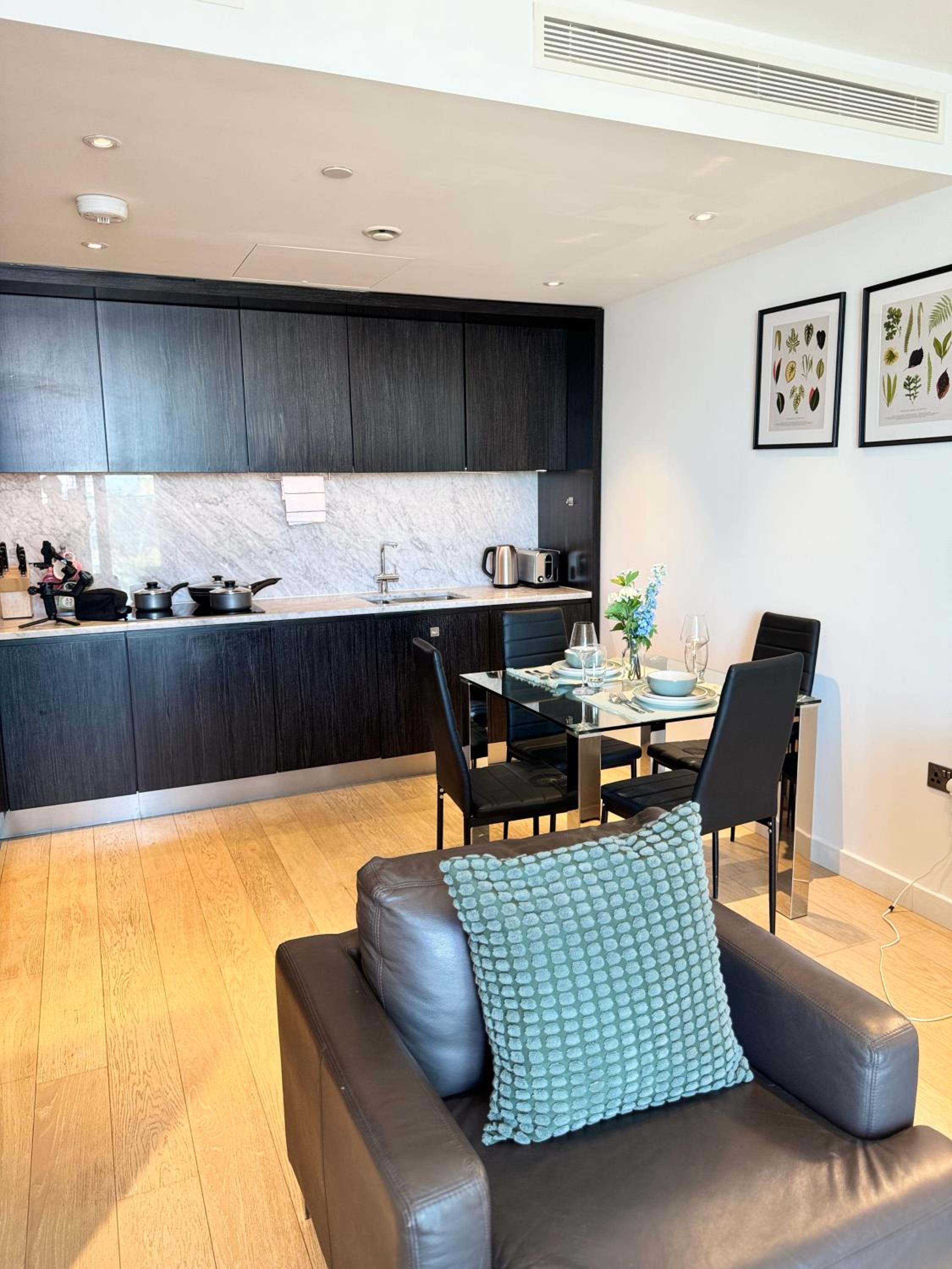 Luxury 1Bed flat with river view in Canary Wharf