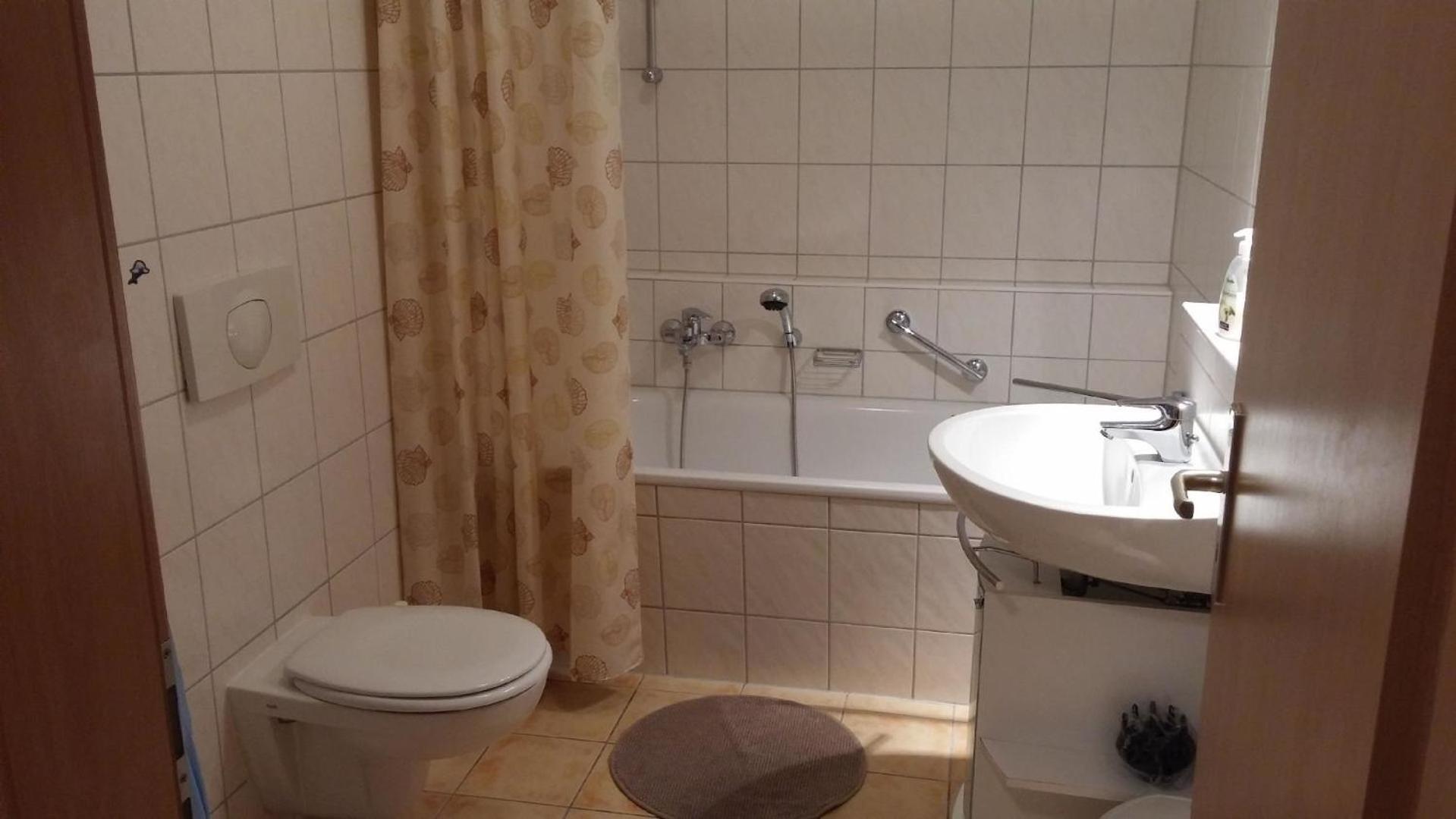 Ferienwohnung mit Balkon für drei Personen - b56230