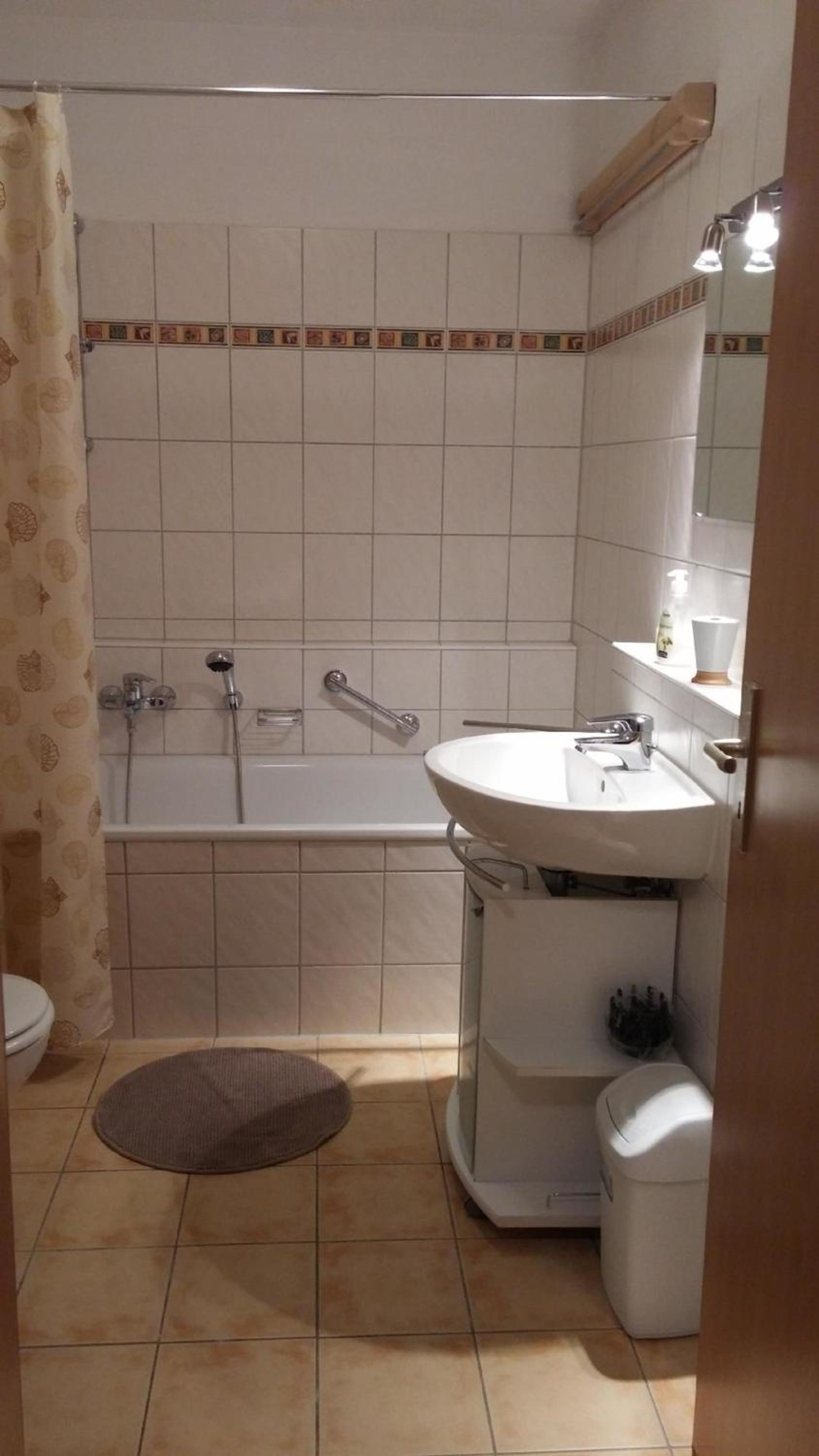 Ferienwohnung mit Balkon für drei Personen - b56230
