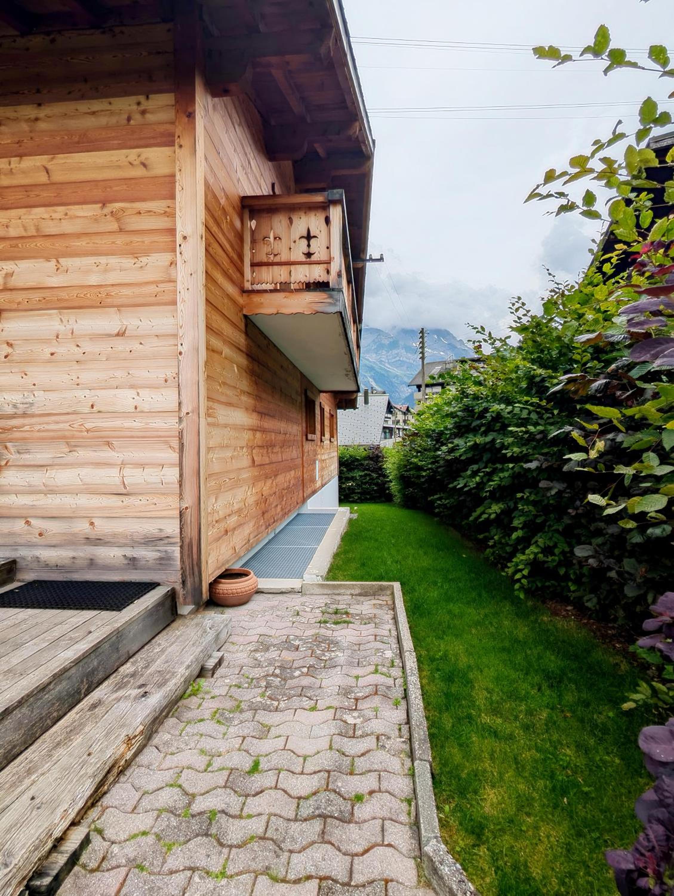 Magnifique chalet avec vue Centre Champéry