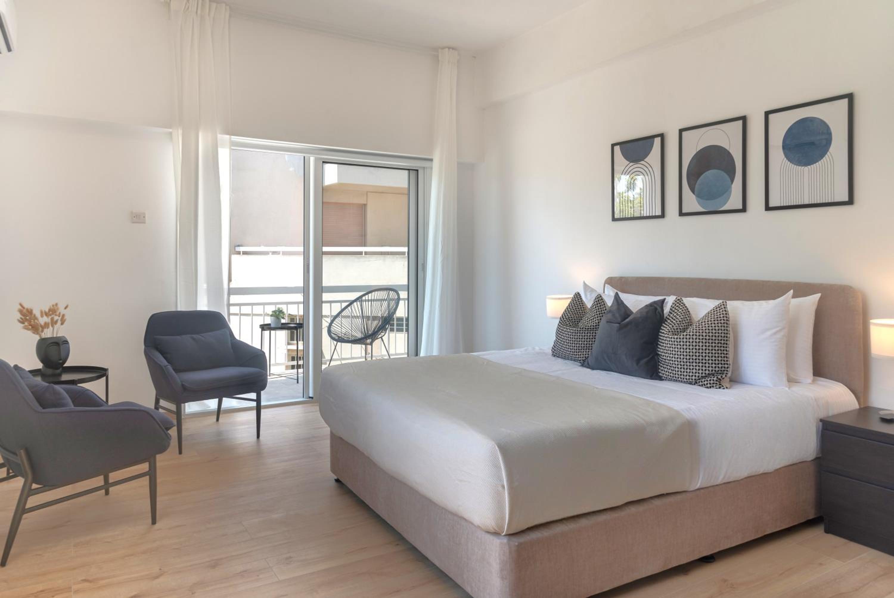 Phaedrus Living City Breeze Residences Urbanity
