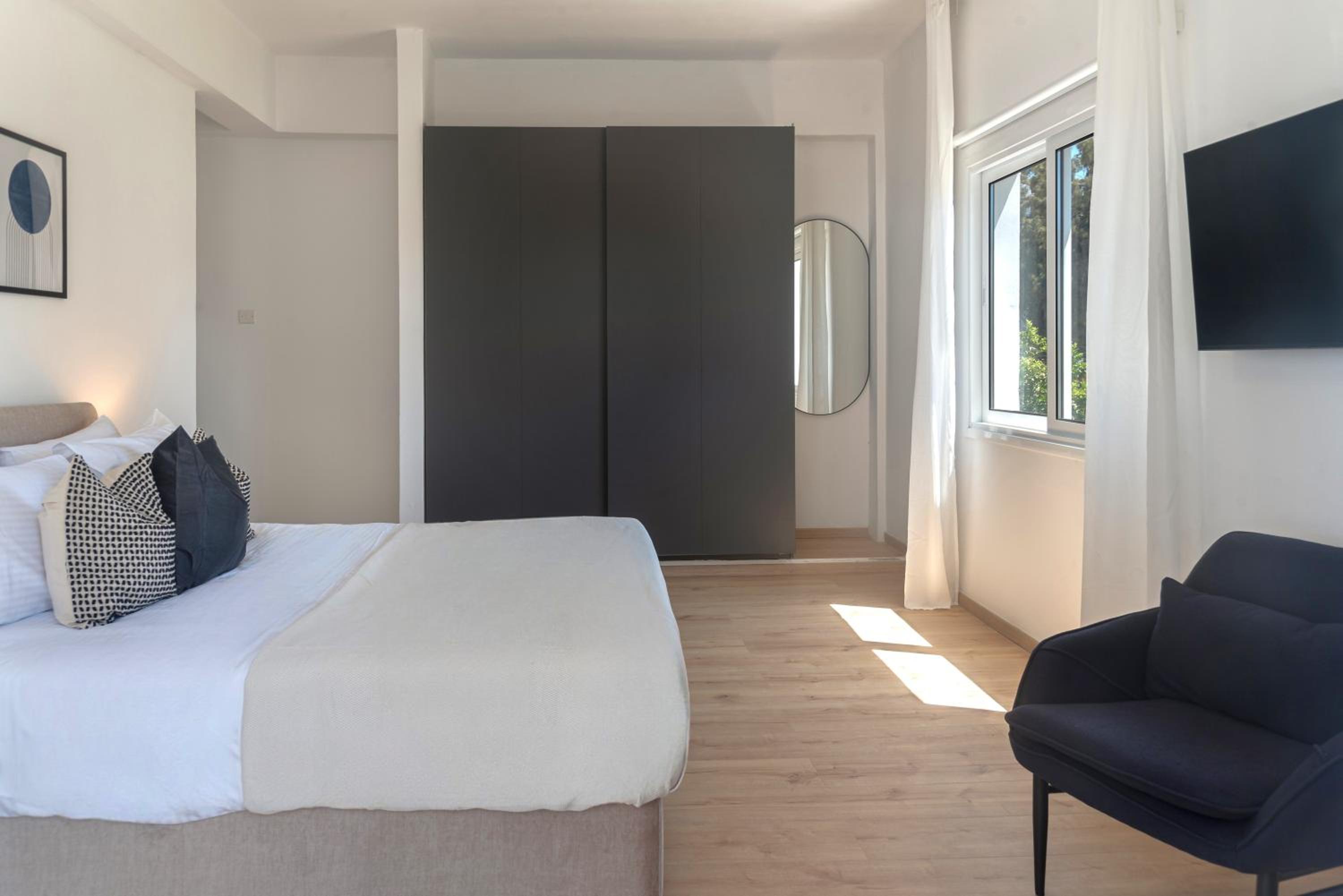 Phaedrus Living City Breeze Residences Urbanity