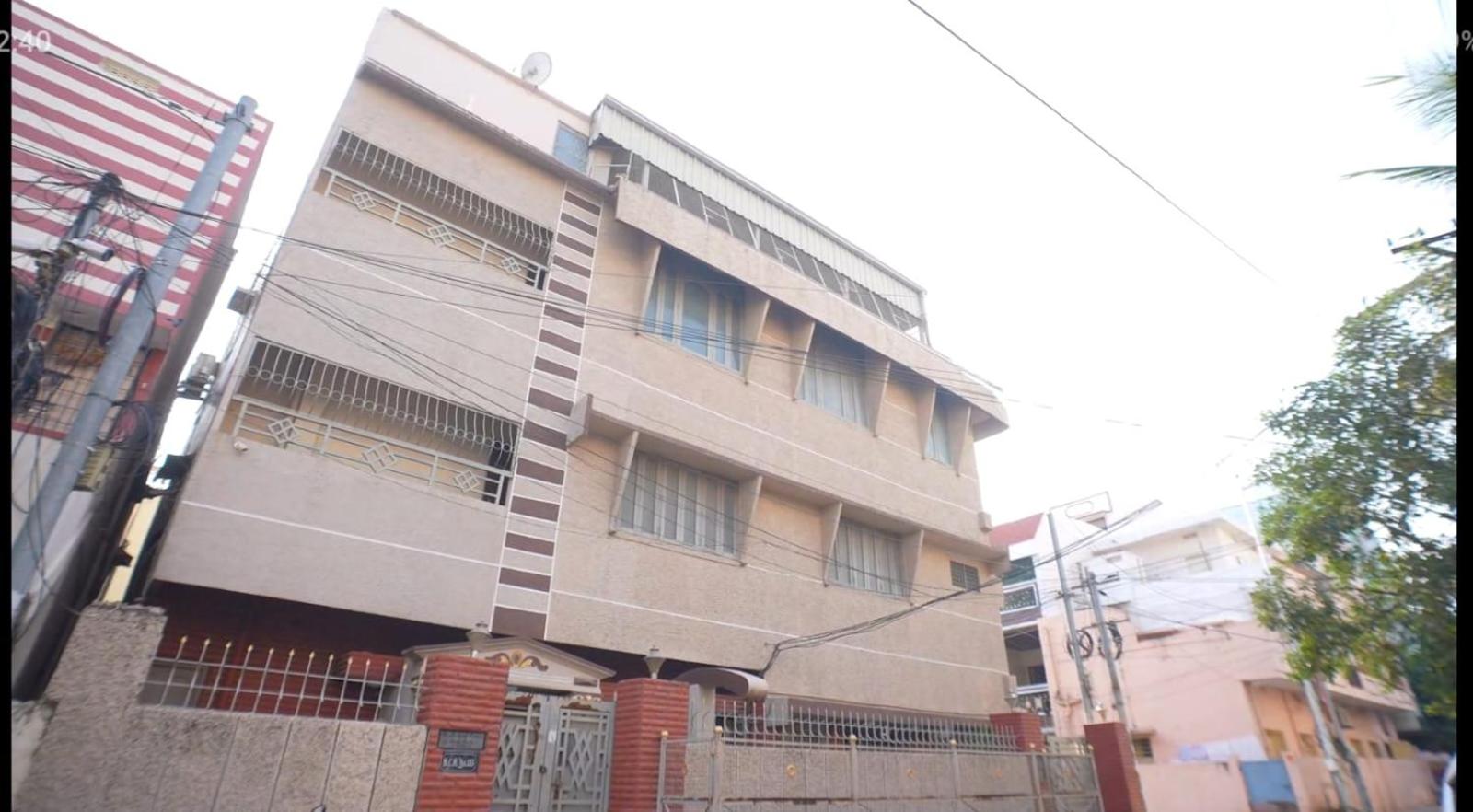 Luxurious Duplex-Himayath nagar view 4