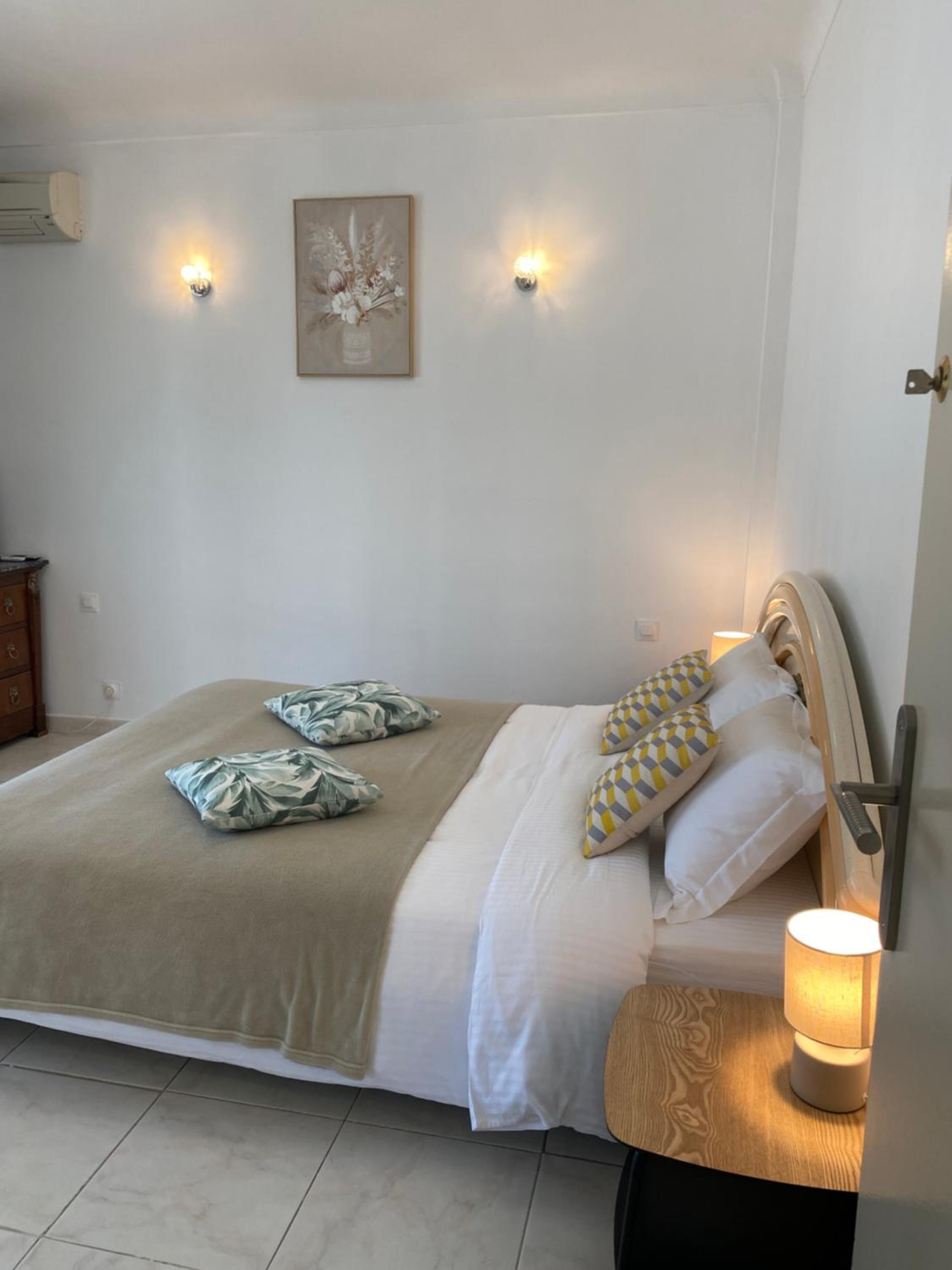 Charming apartment in the centre of Cannes