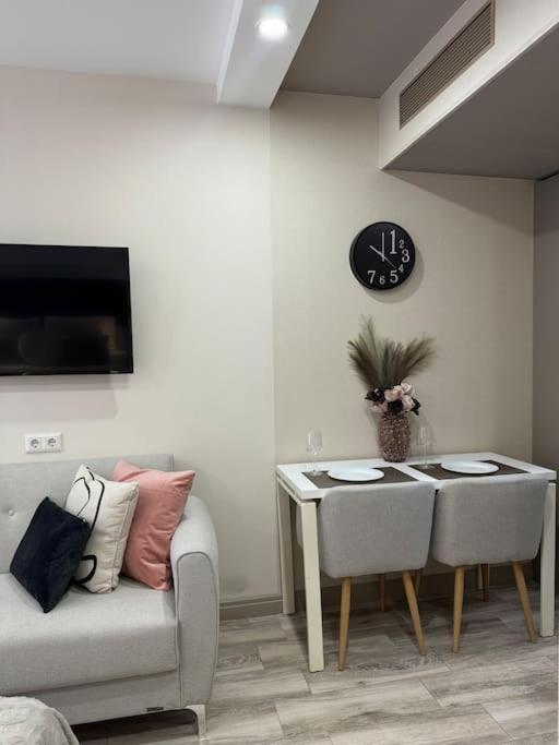 Elegant Seaview Alliance Palace Apartment