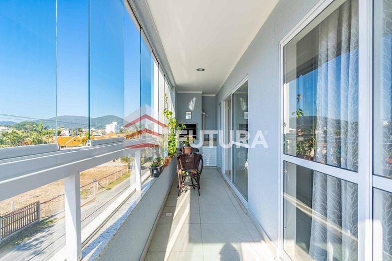 Lindo apartamento de 02 quartos LA022E