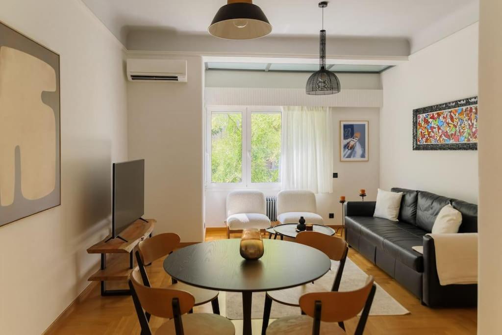 Lux Retreat in the heart of Kolonaki