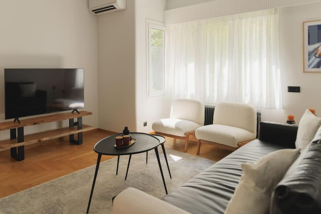 Lux Retreat in the heart of Kolonaki