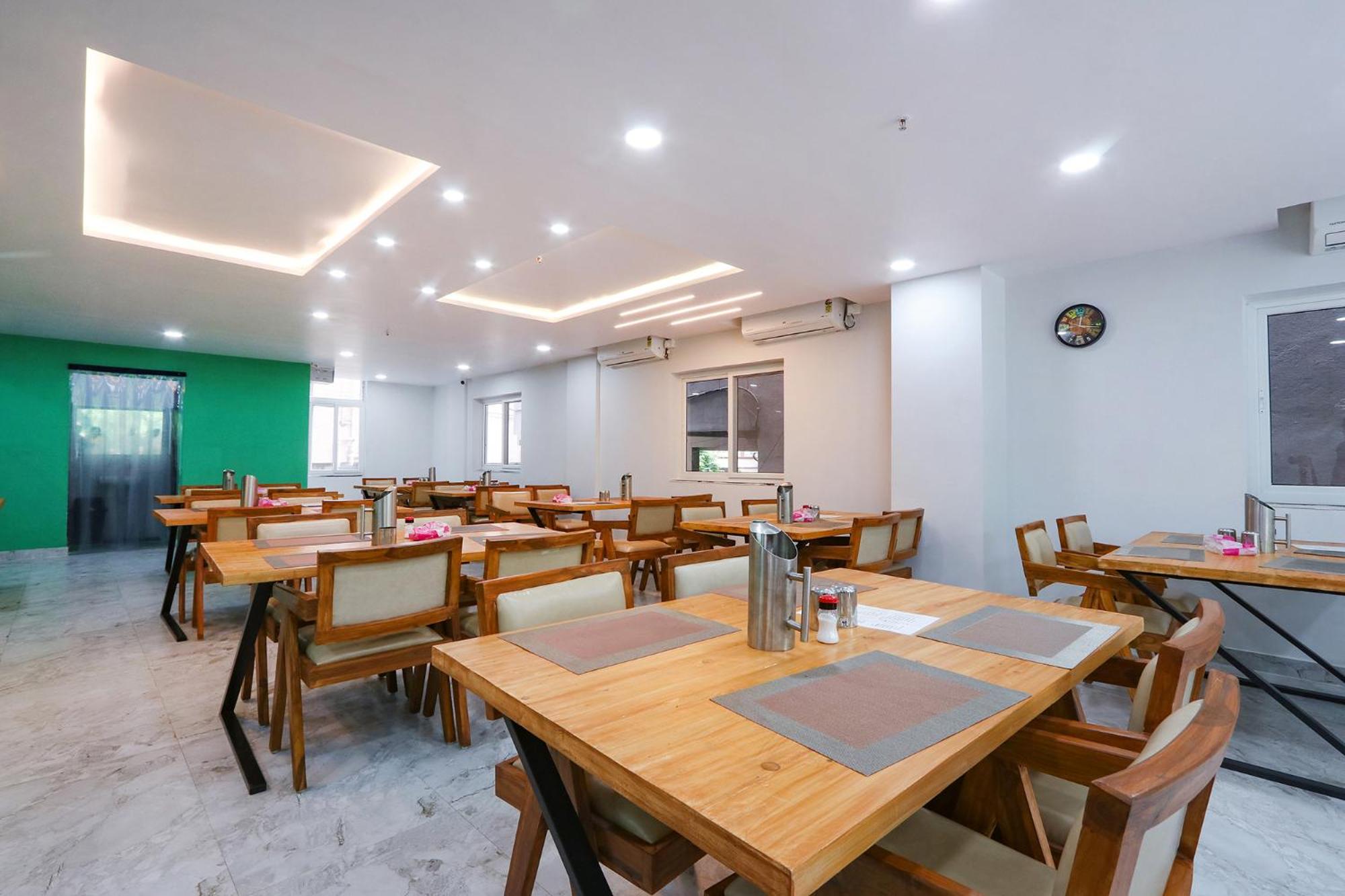 FabHotel RK Residency - Nr S R Nagar Metro Station, Ameerpet
