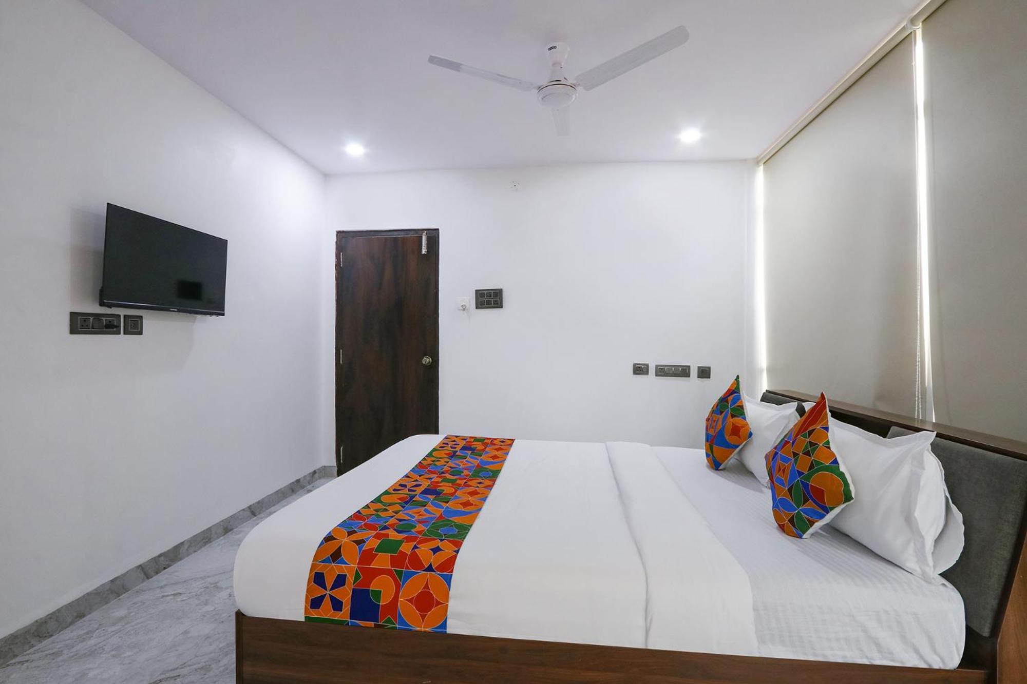 FabHotel RK Residency - Nr S R Nagar Metro Station, Ameerpet