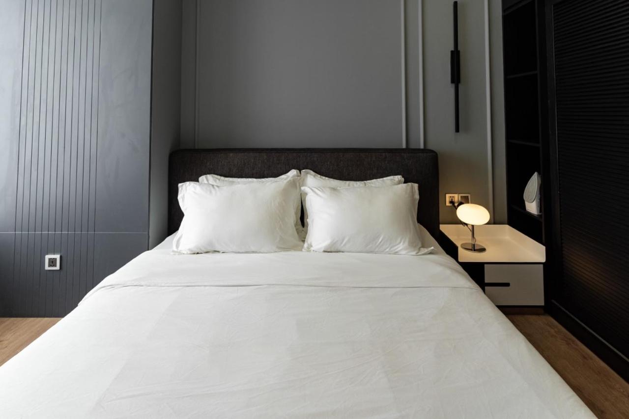 Midtown Premium Apartments
