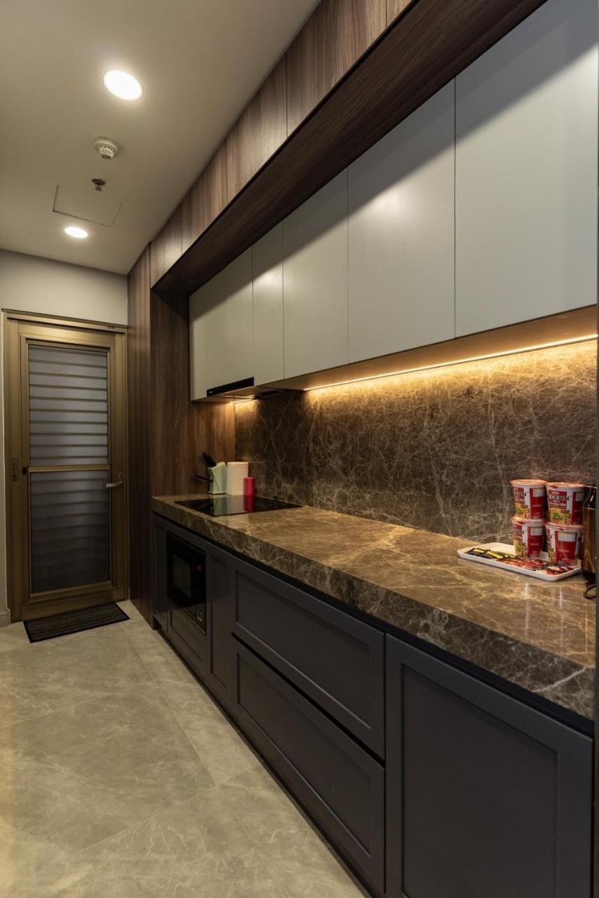 Midtown Premium Apartments
