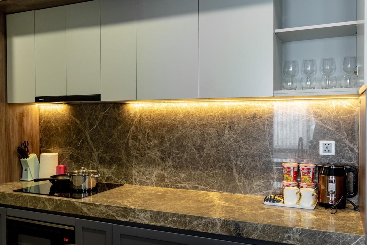 Midtown Premium Apartments