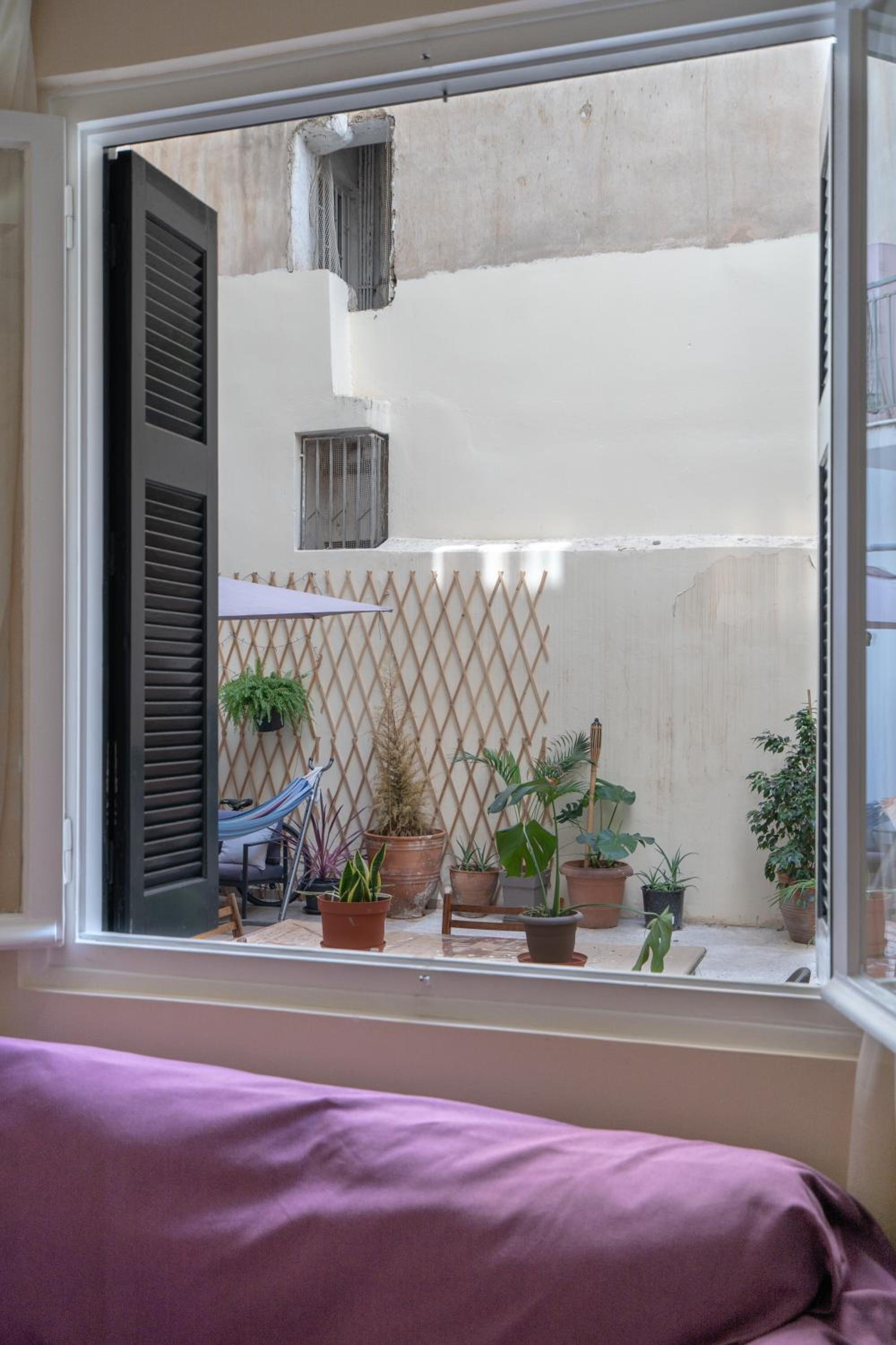 Cozy Ilisia 1 bedroom apartment