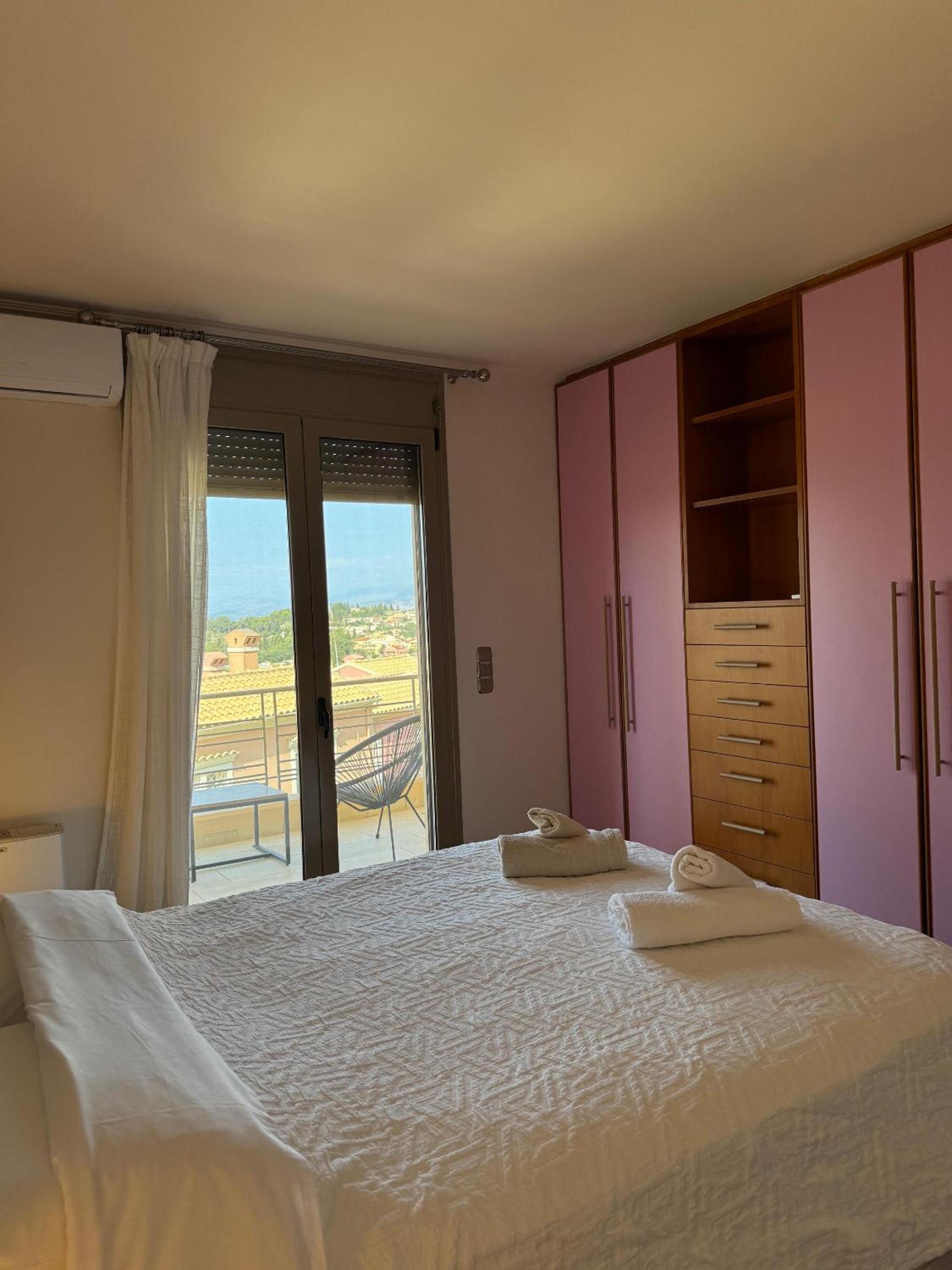 Bluenique villa corfu