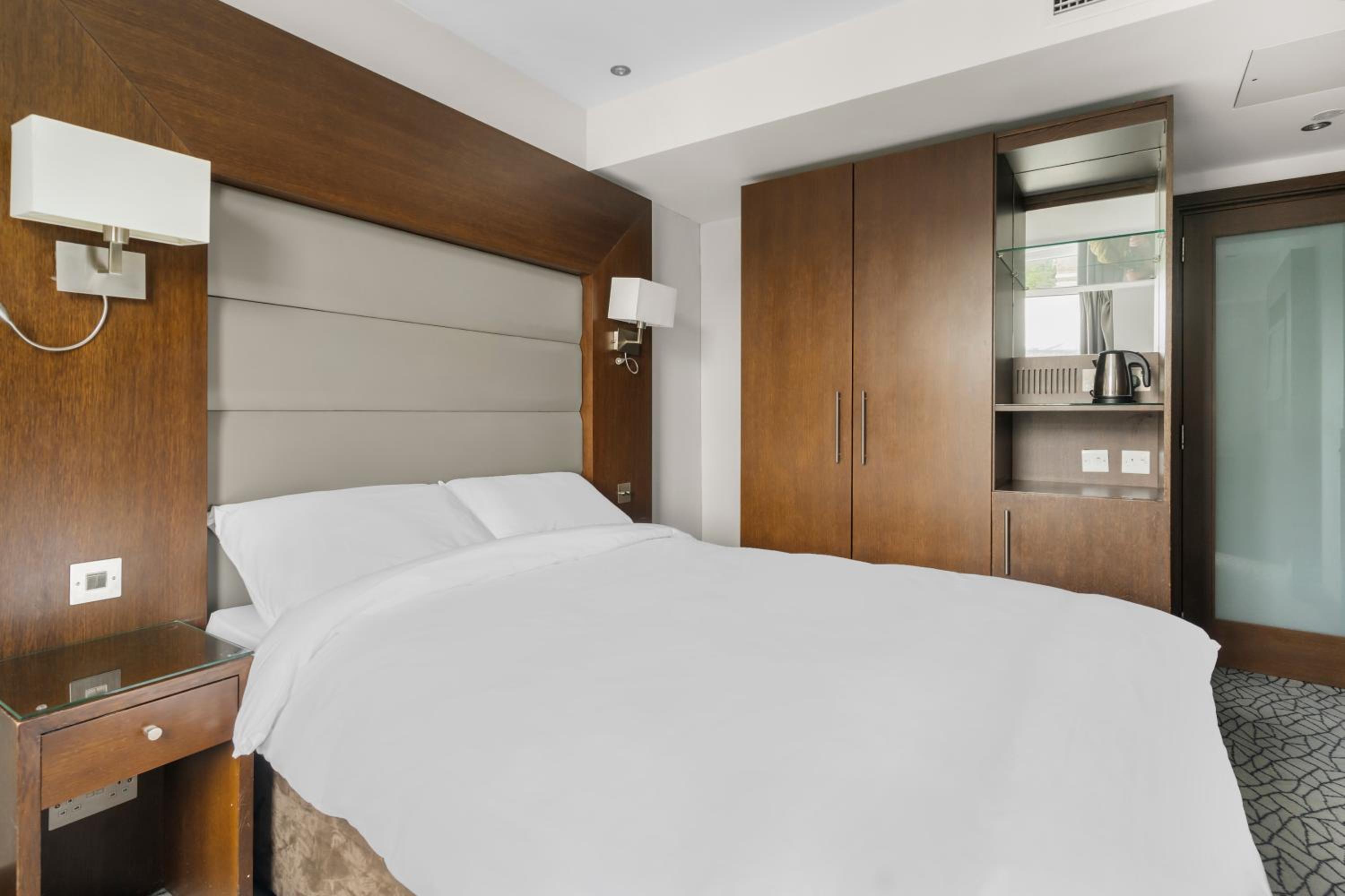 LHA Paddington Hostel