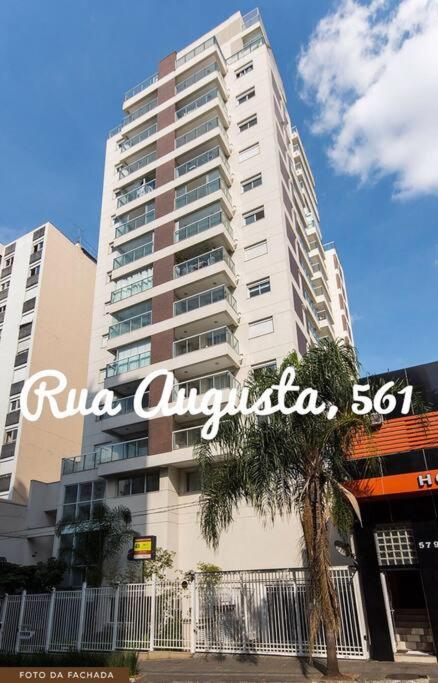 AU75 Silencioso e Vista Urbana Bonita das Altura