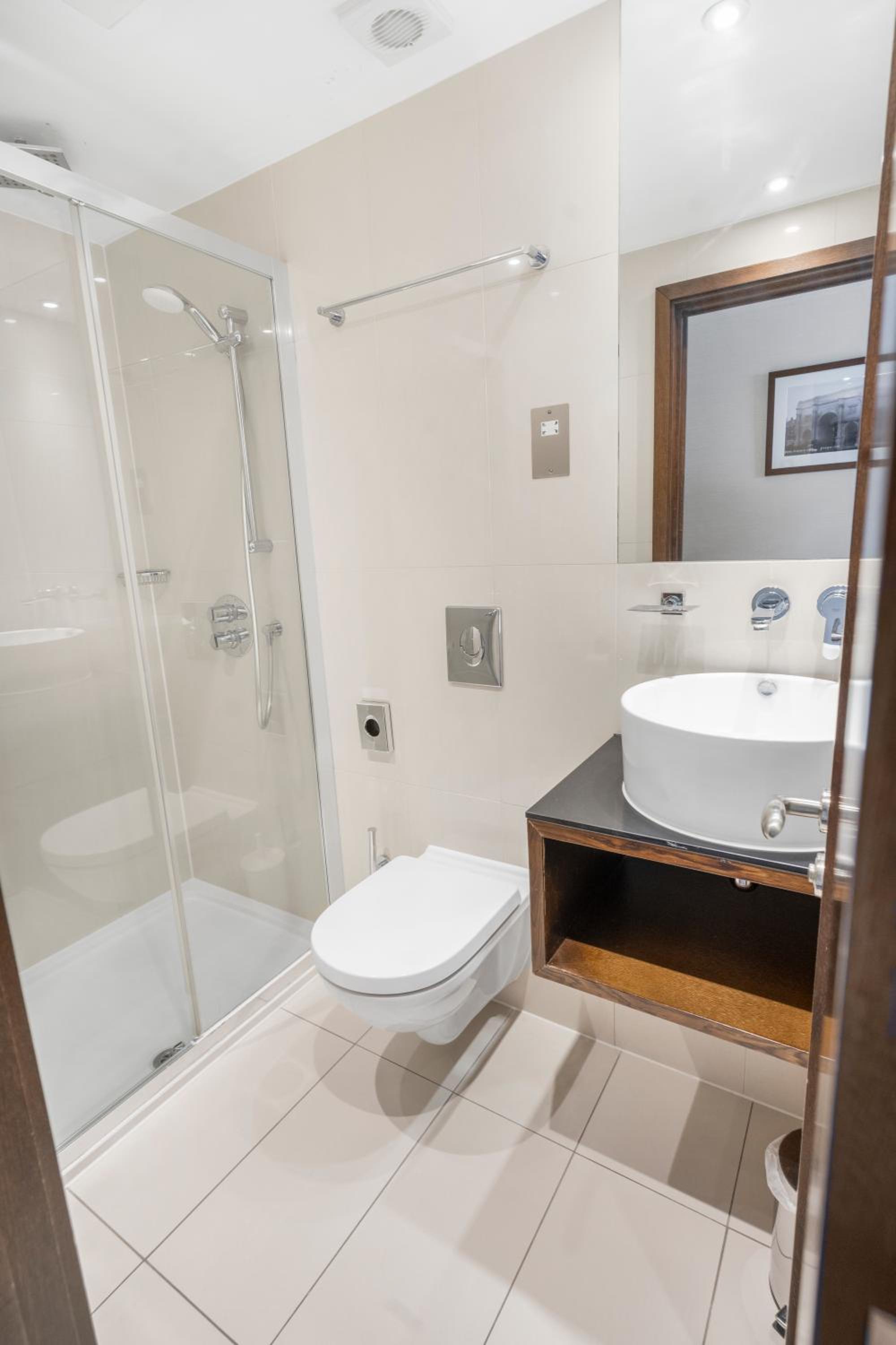 LHA Paddington Hostel