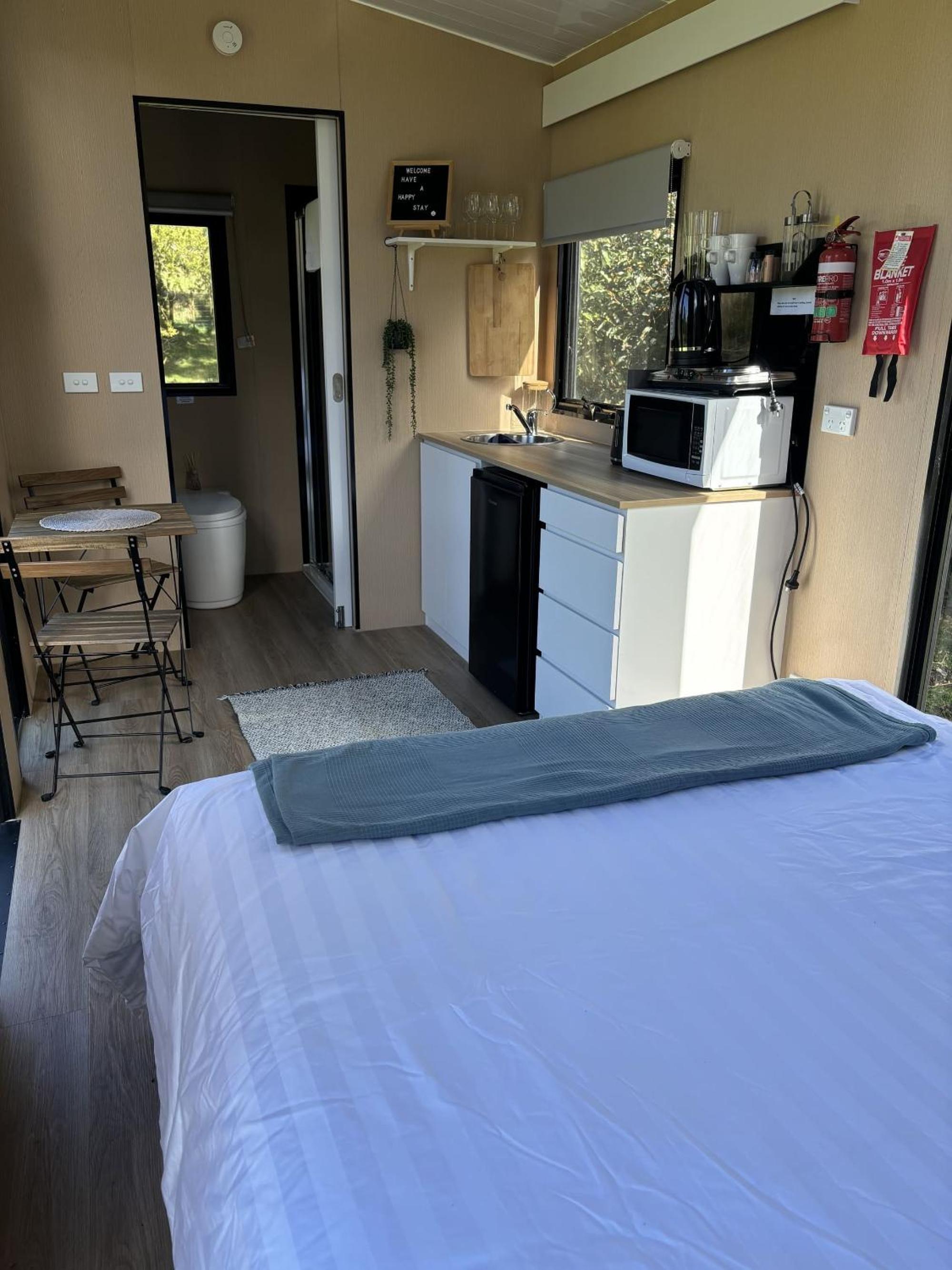 Golden Valley Retreat by Tiny Away view 5