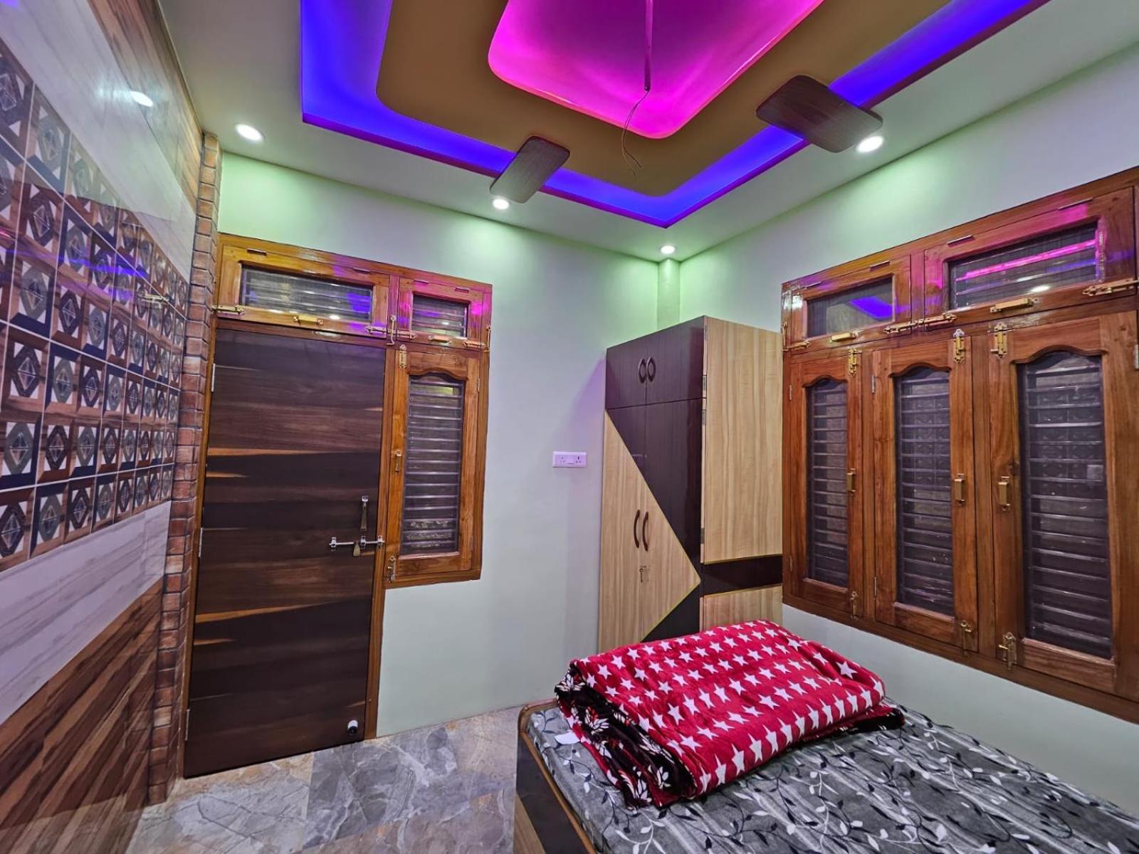 Surya Palace HomeStay