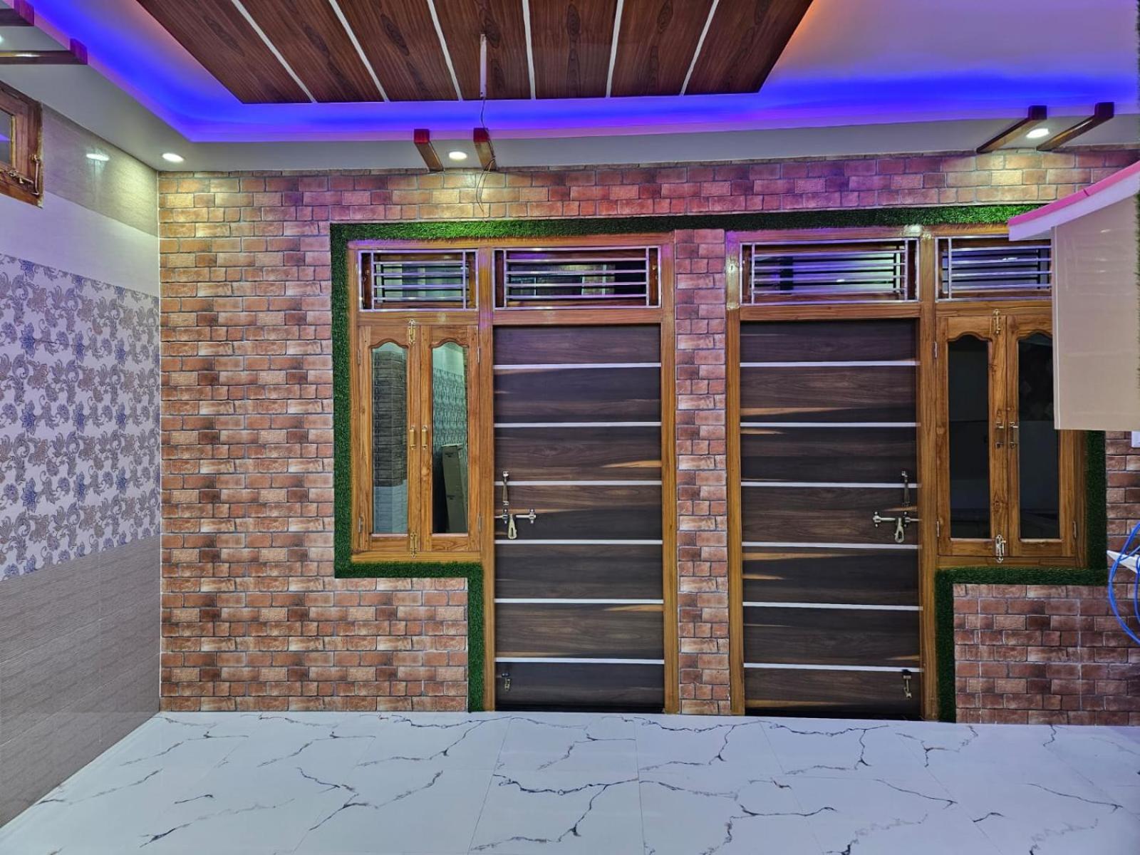 Surya Palace HomeStay