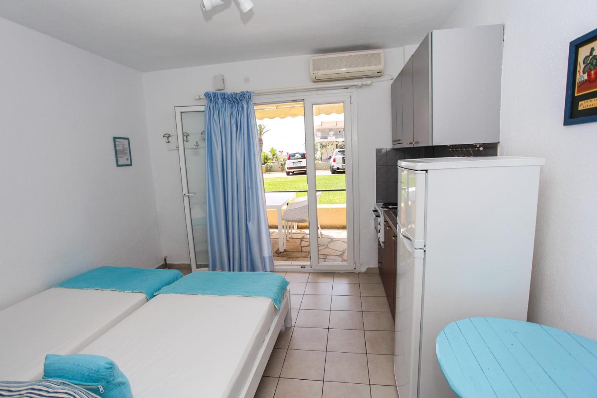 By the Sea Apartments-studios view 3