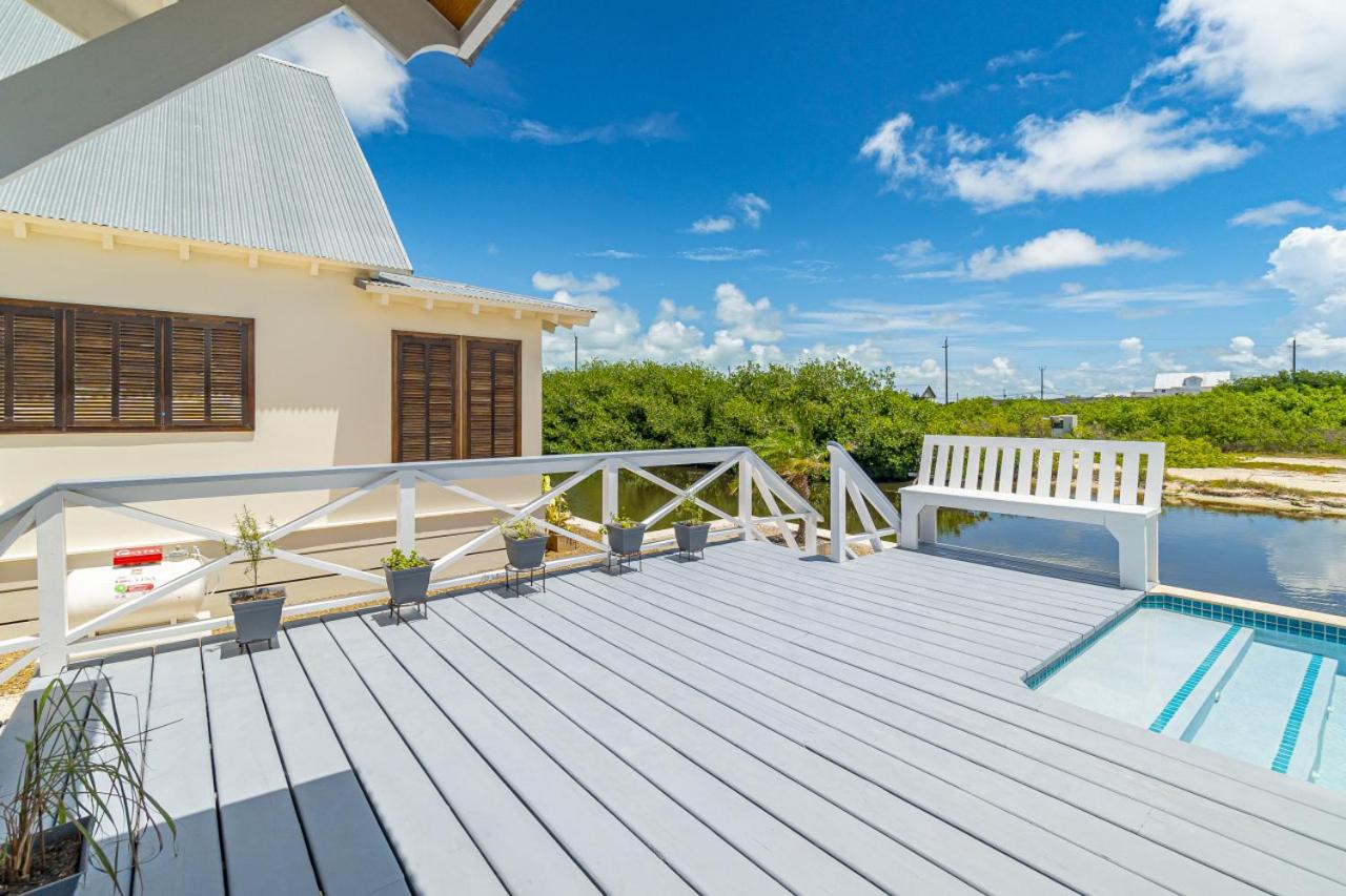 The Toucan Nest and Pool Club at Mahogany Bay