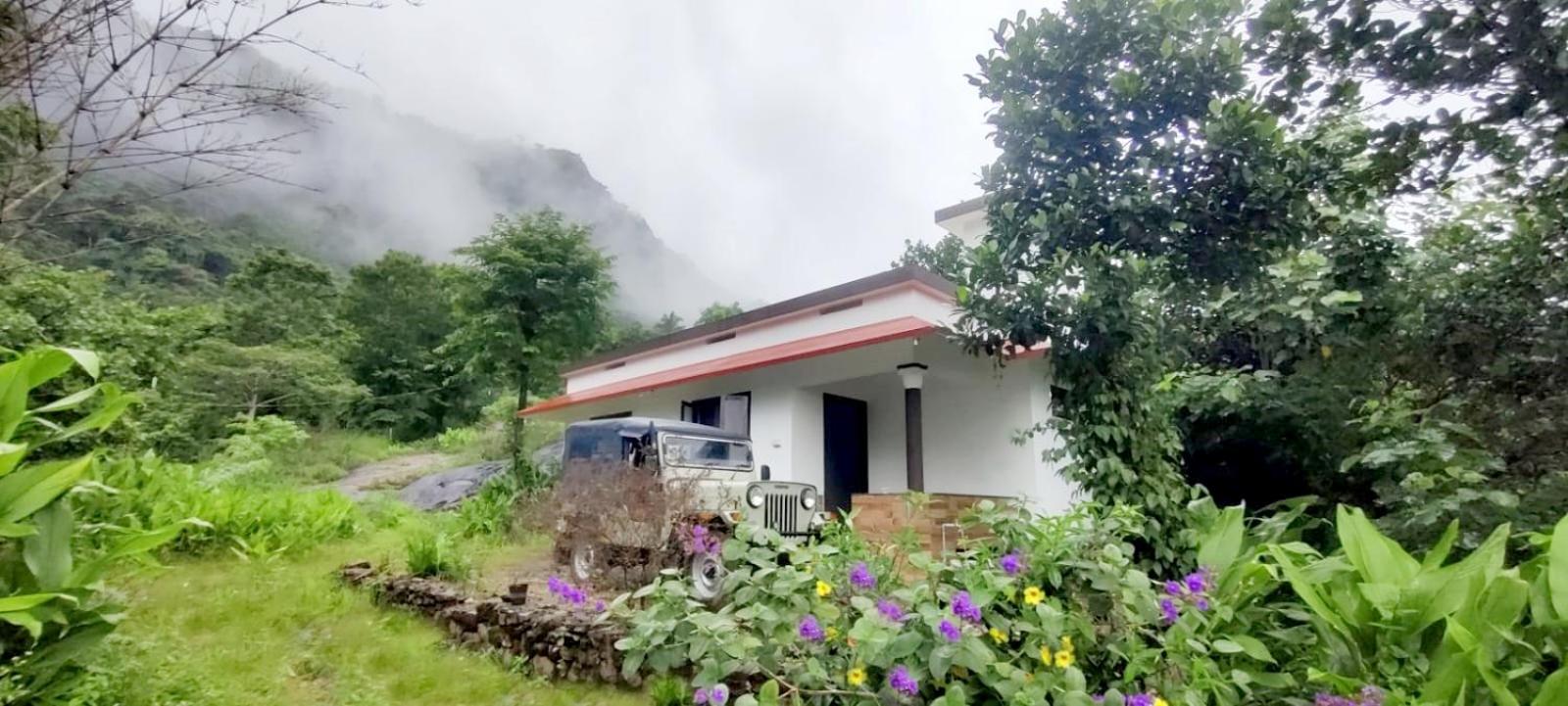 The Mountain Snow View Homestay view 2