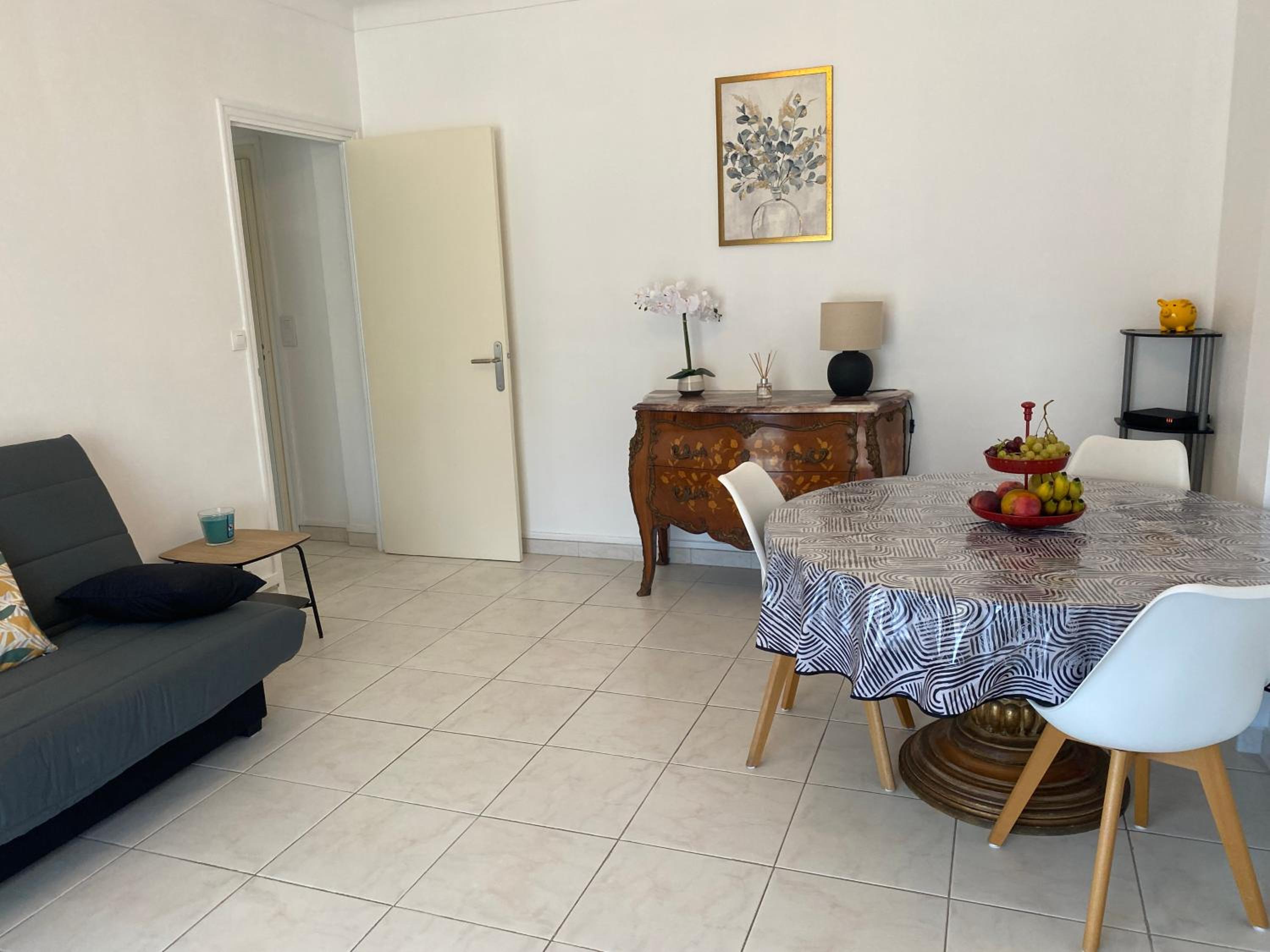 Charming apartment in the centre of Cannes