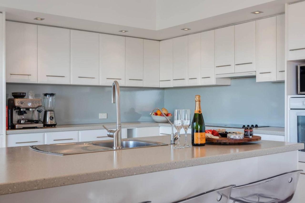 Enchanting Encounter, an oceanview retreat
