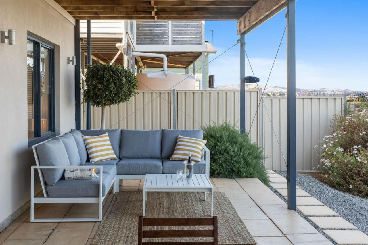 Enchanting Encounter, an oceanview retreat