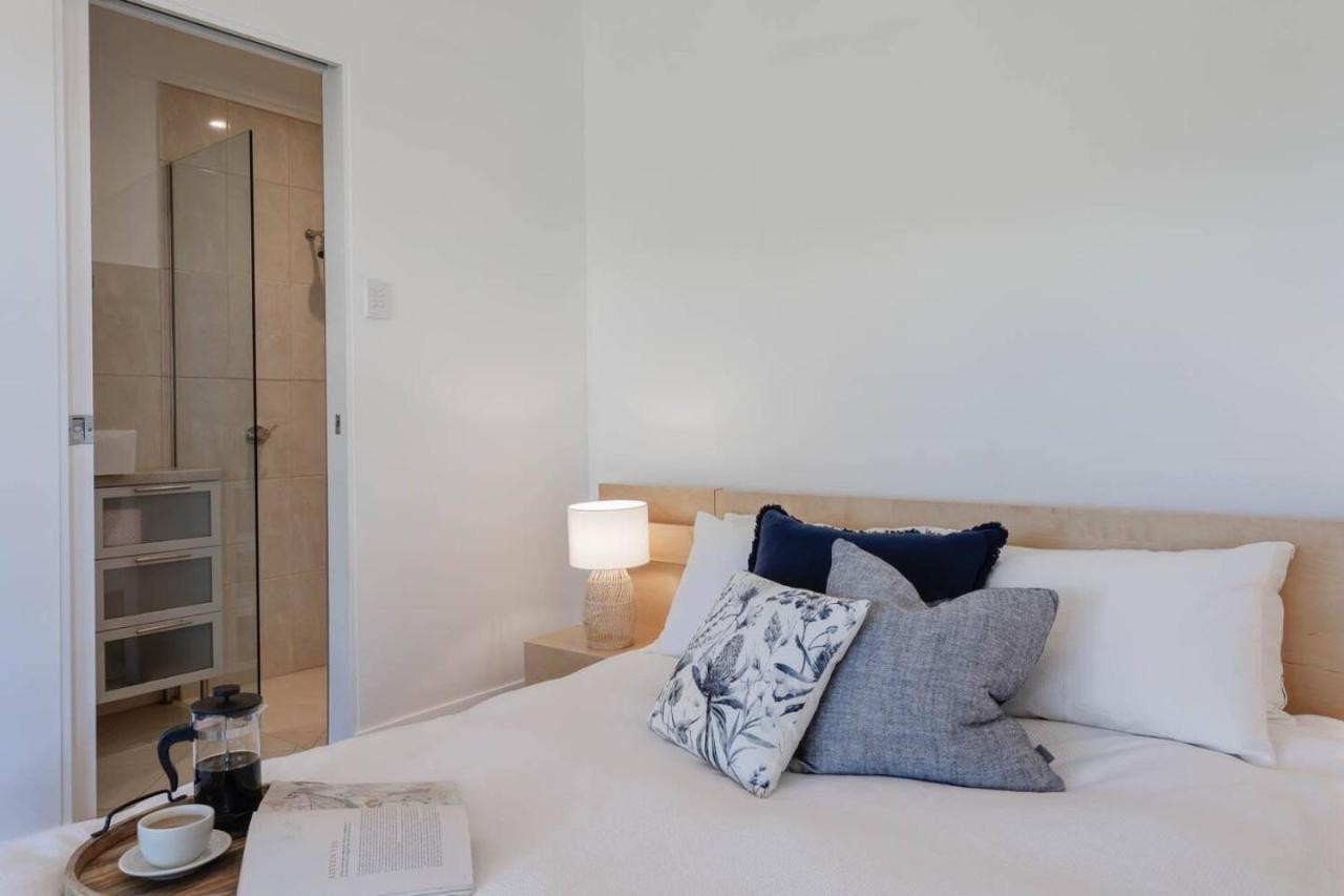 Enchanting Encounter, an oceanview retreat