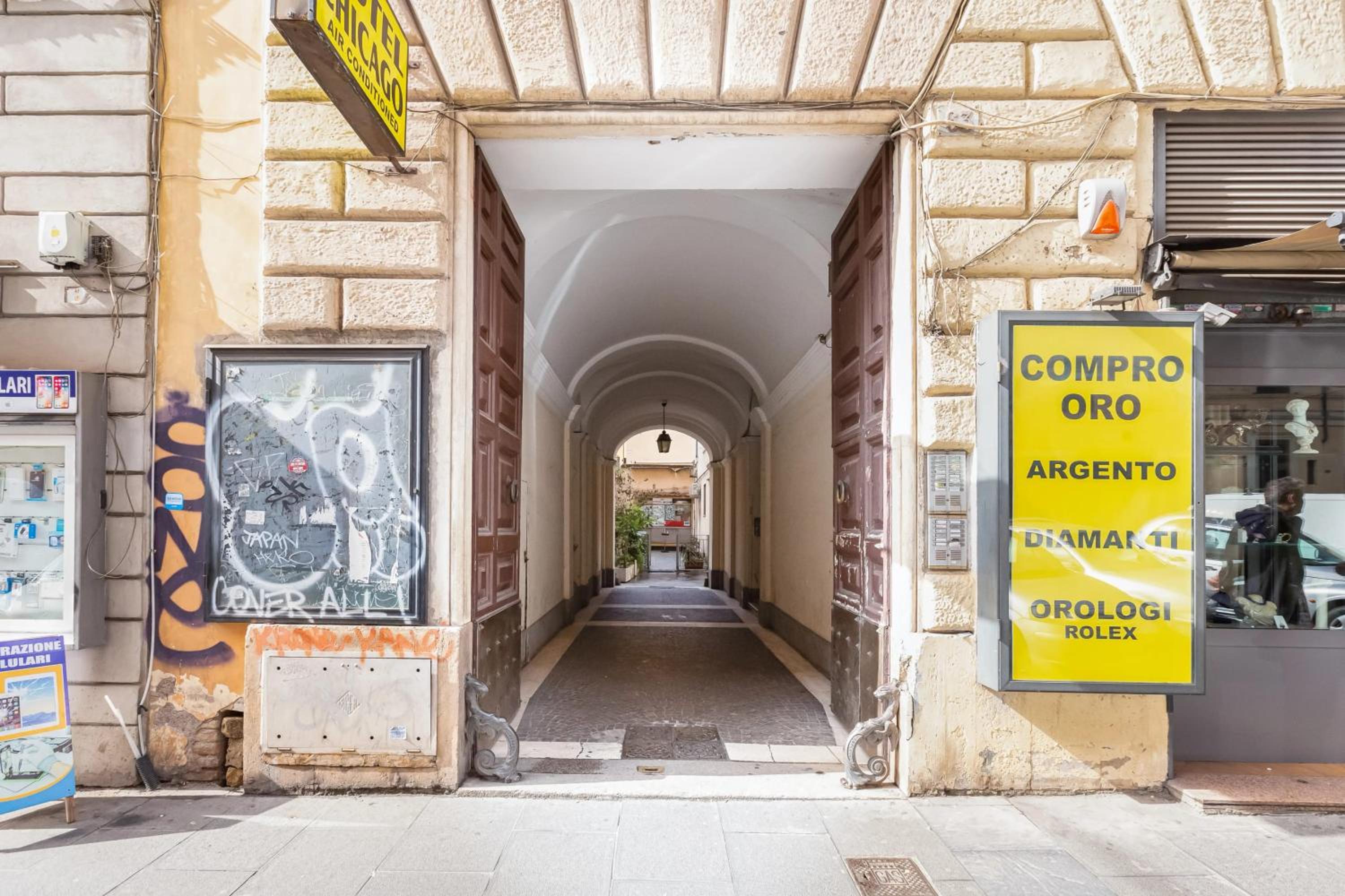 Charming Apartment with Panoramic View in the Heart of Rome photo 2