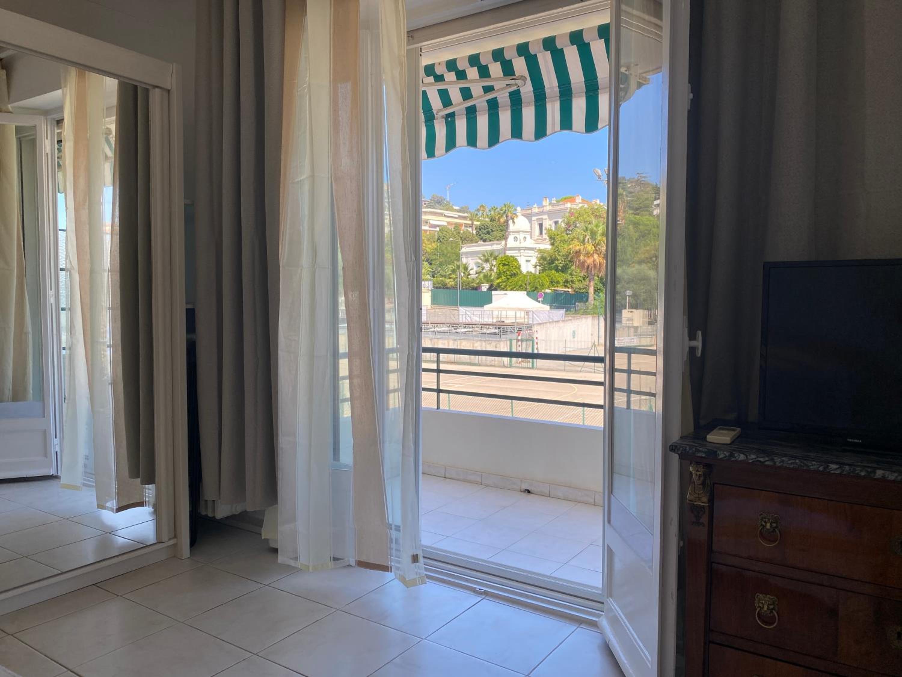 Charming apartment in the centre of Cannes