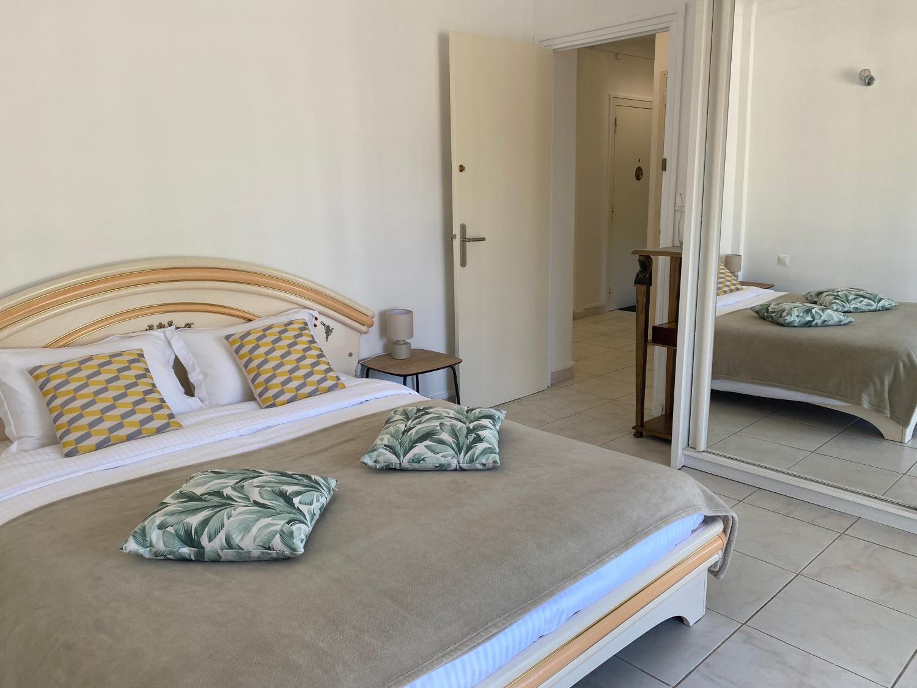 Charming apartment in the centre of Cannes